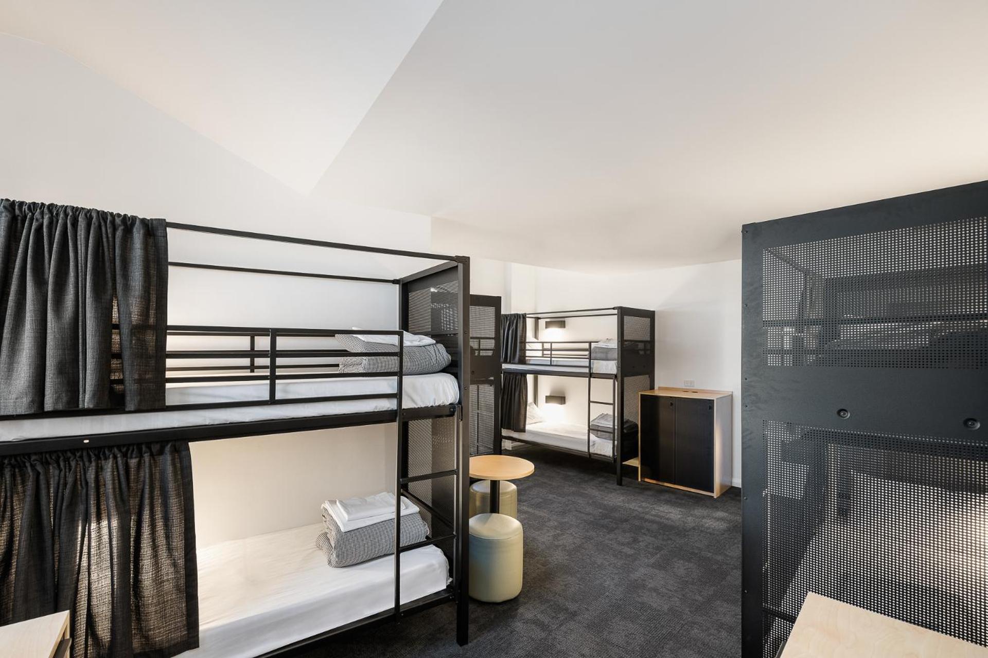 Bed in 8-Bed Male Dormitory Room photo 1