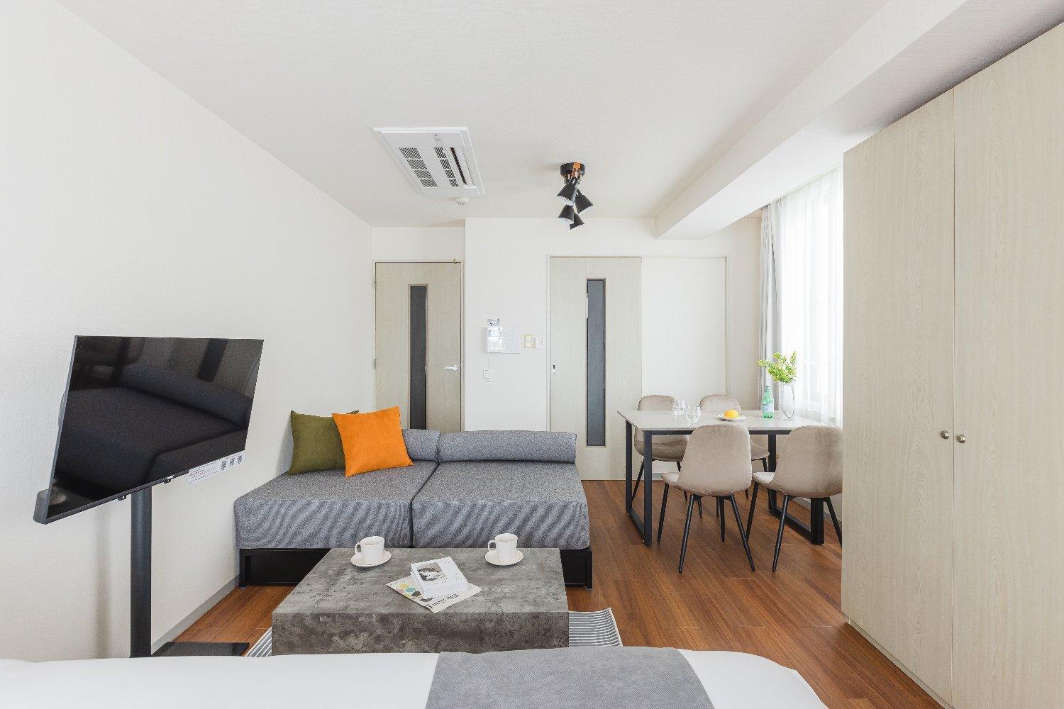 One-Bedroom Apartment with Balcony photo 2
