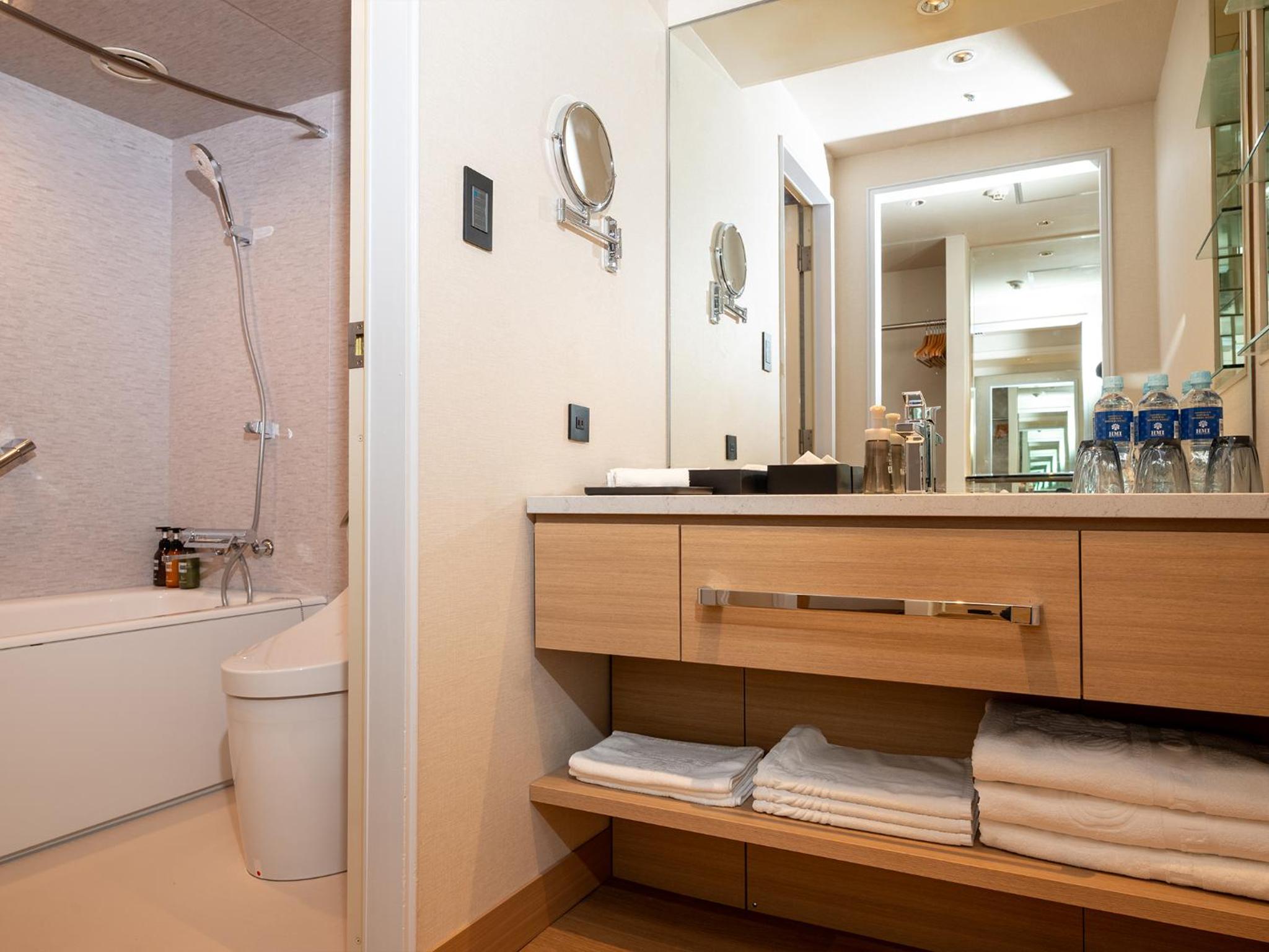 Deluxe Triple Room - Photo 2