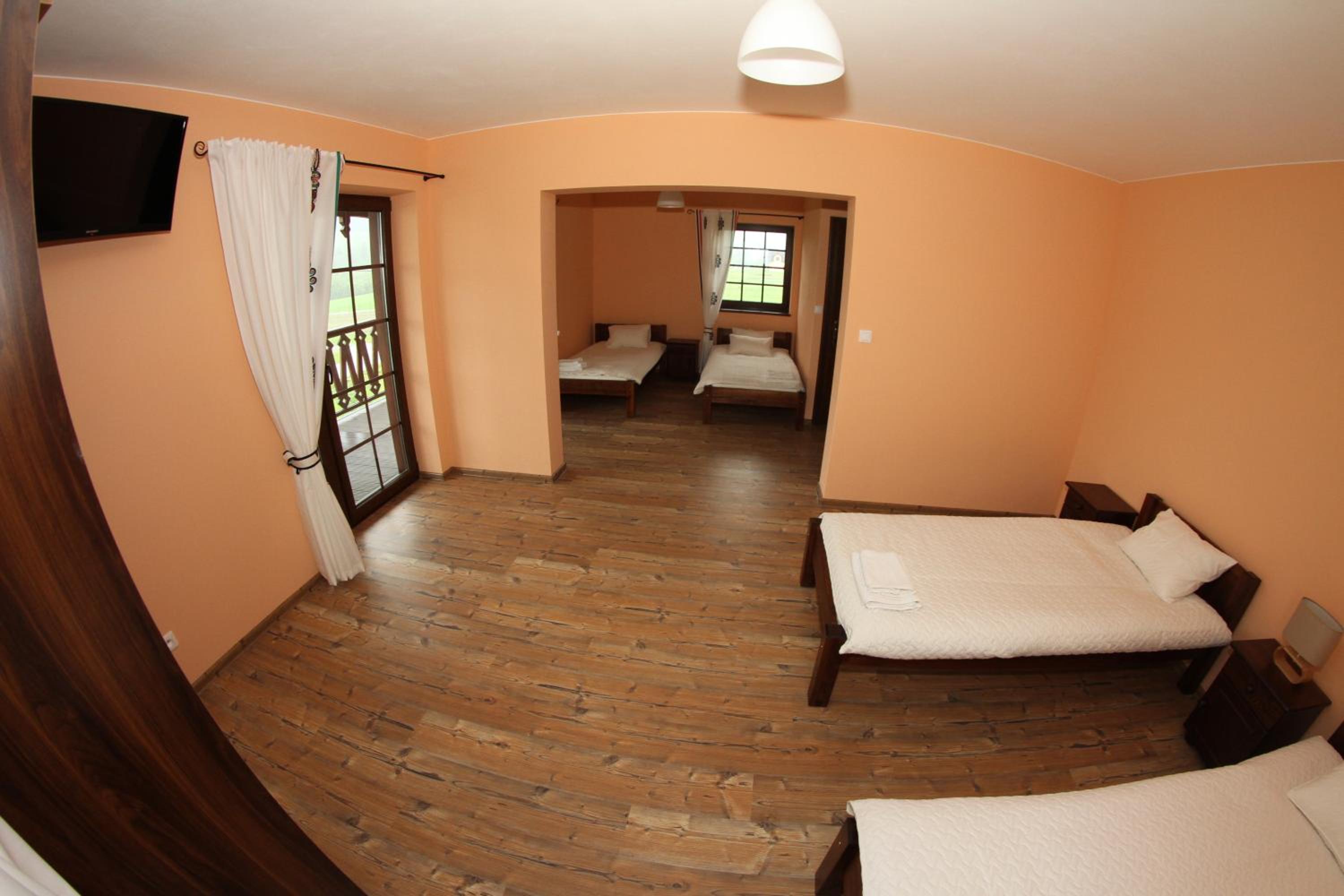 Quadruple Room with Balcony photo 3
