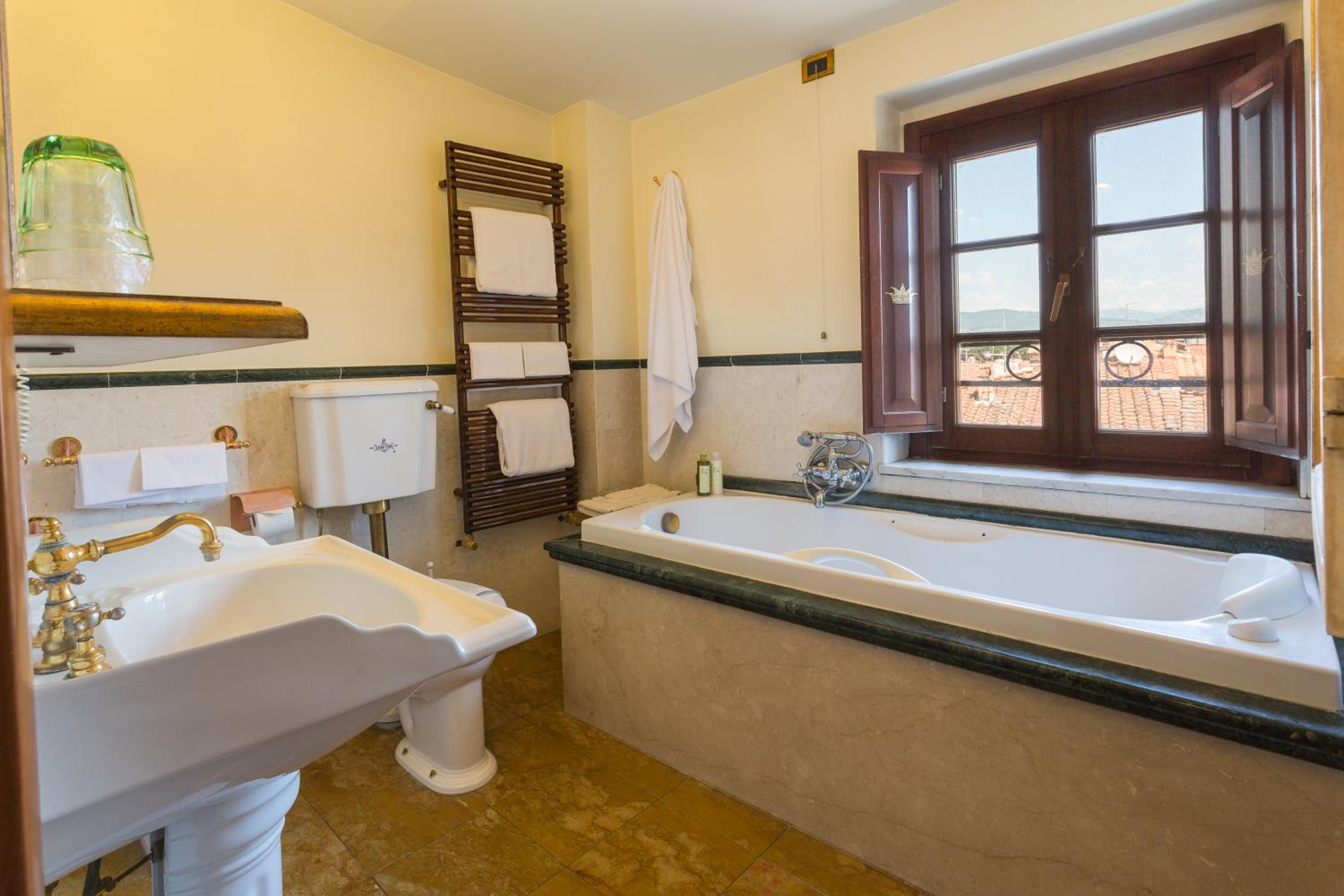 Junior Suite - Photo 3