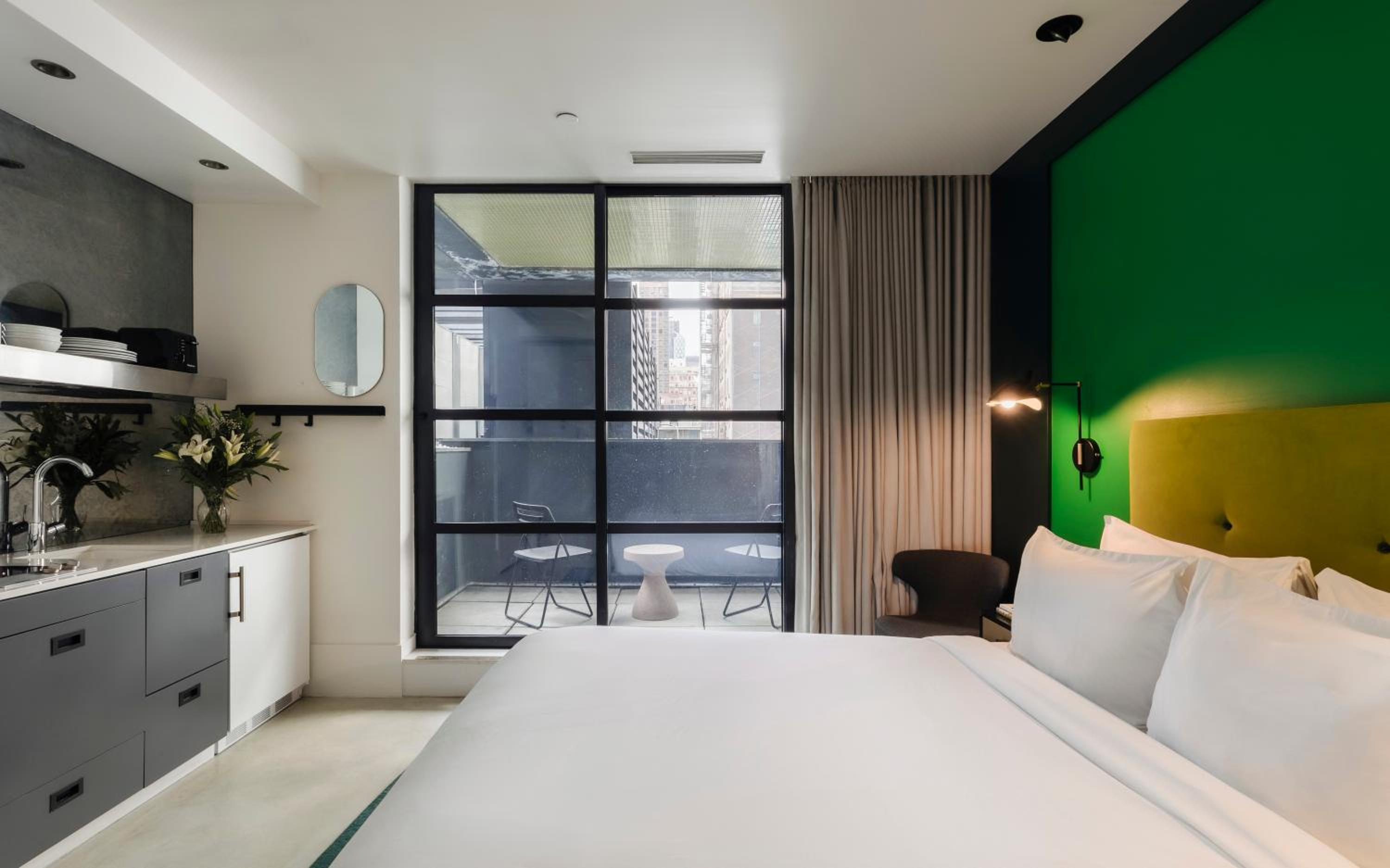 Standard Queen Room with Terrace photo 2