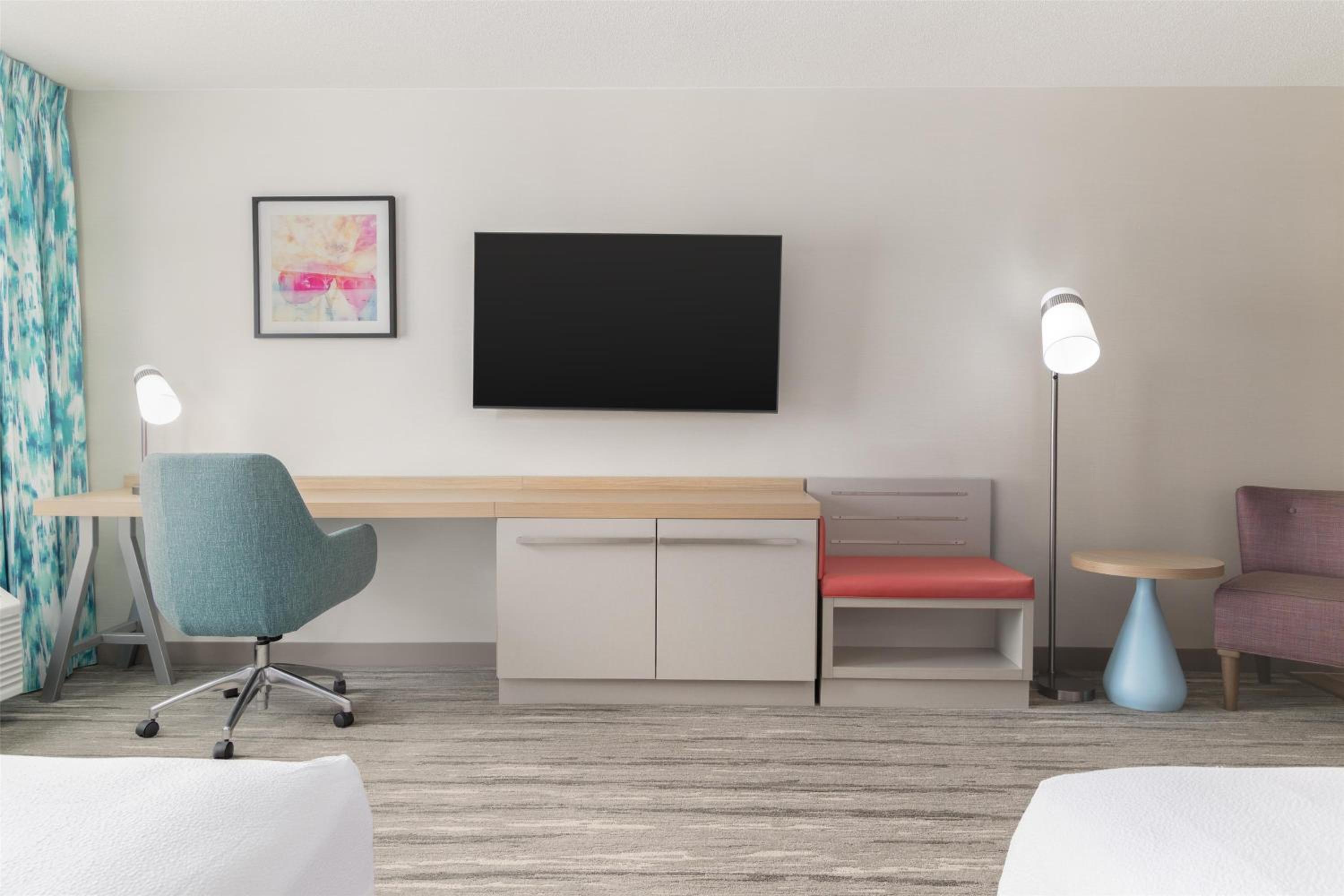 Queen Room with Two Queen Beds - Mobility and Hearing Access - Photo 3