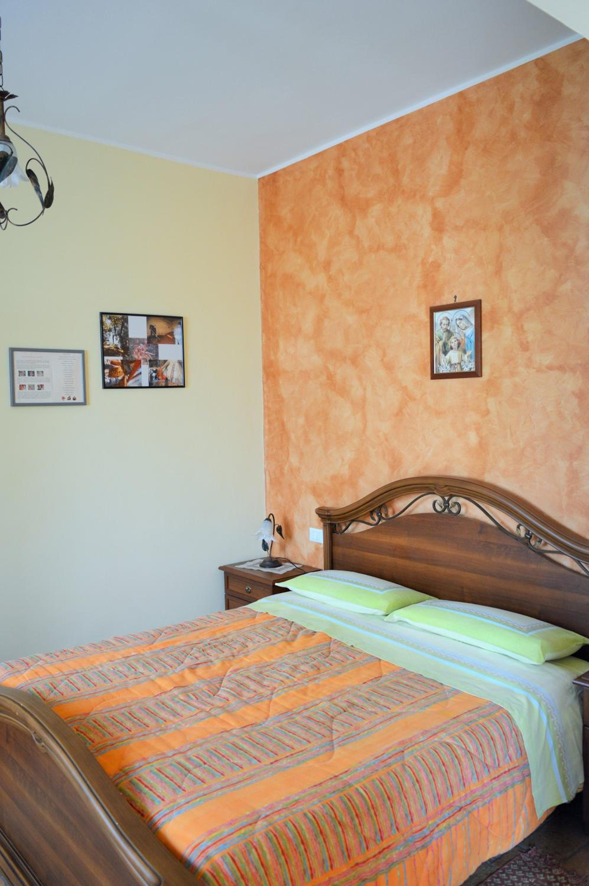 Double Room with Private Bathroom - Photo 5