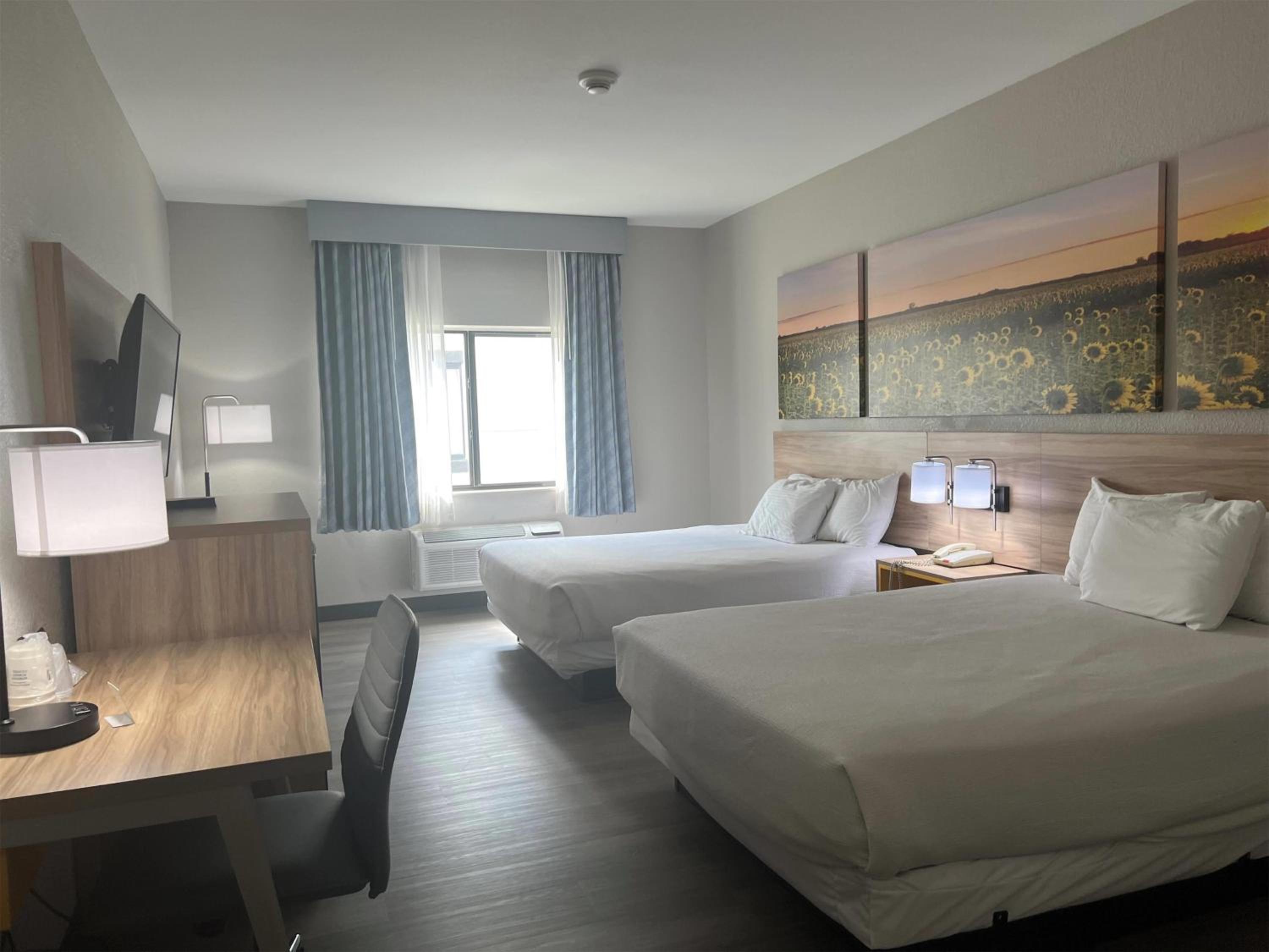 Queen Room with Two Queen Beds - Non-Smoking