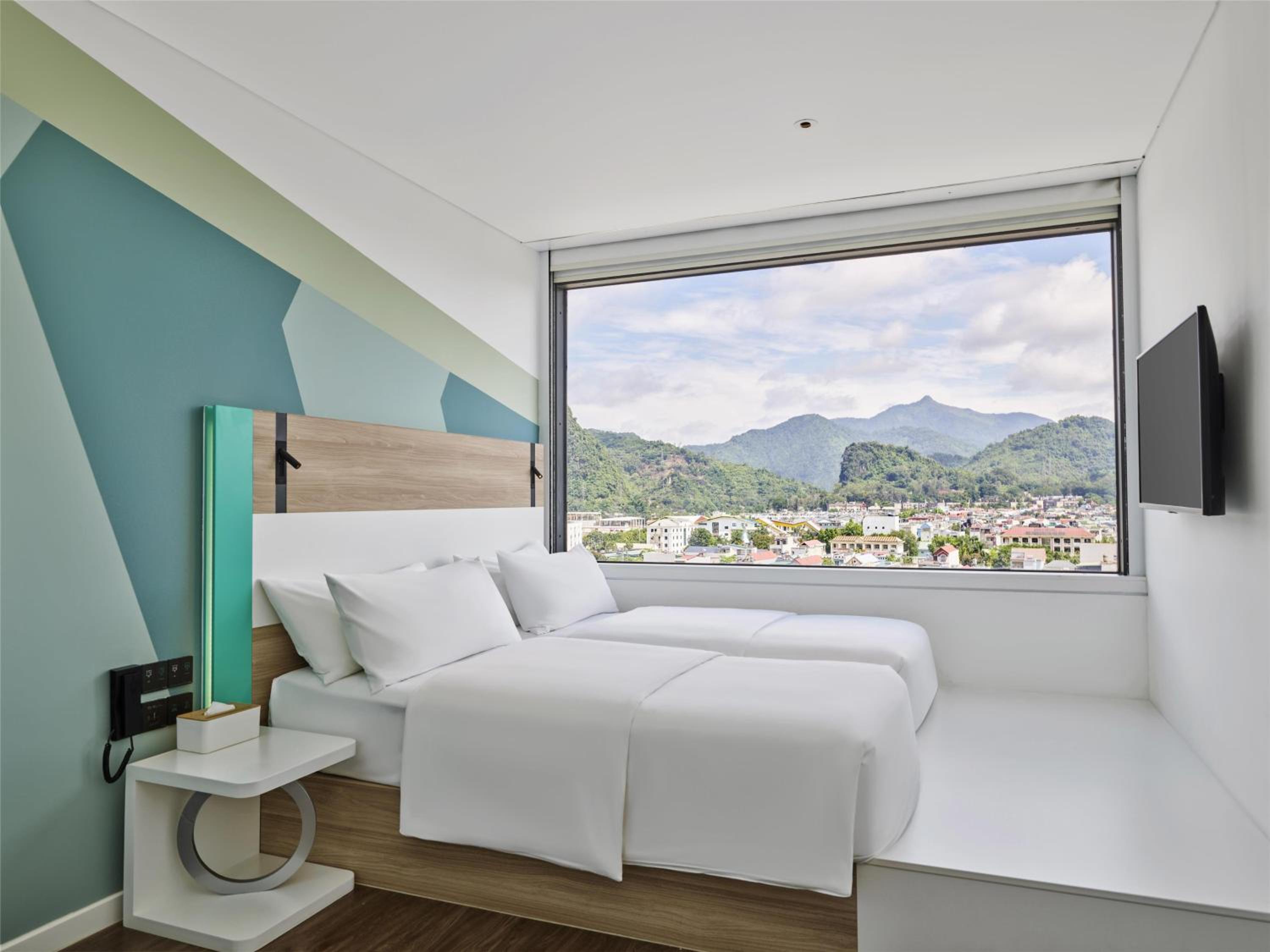 Twin Room - Photo 11
