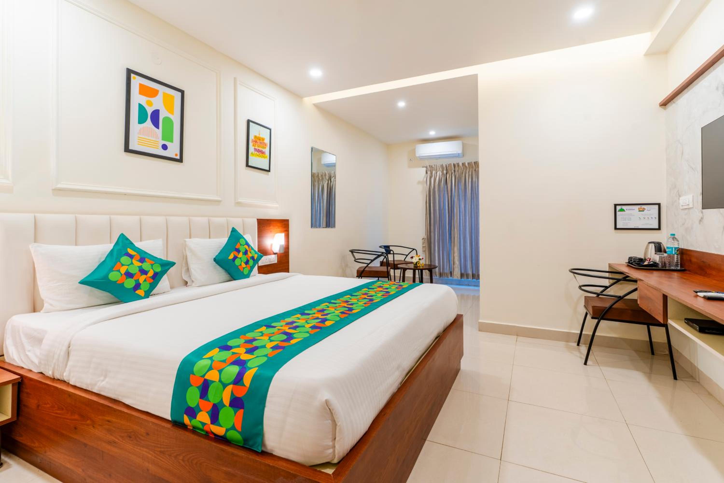 Deluxe Family Room