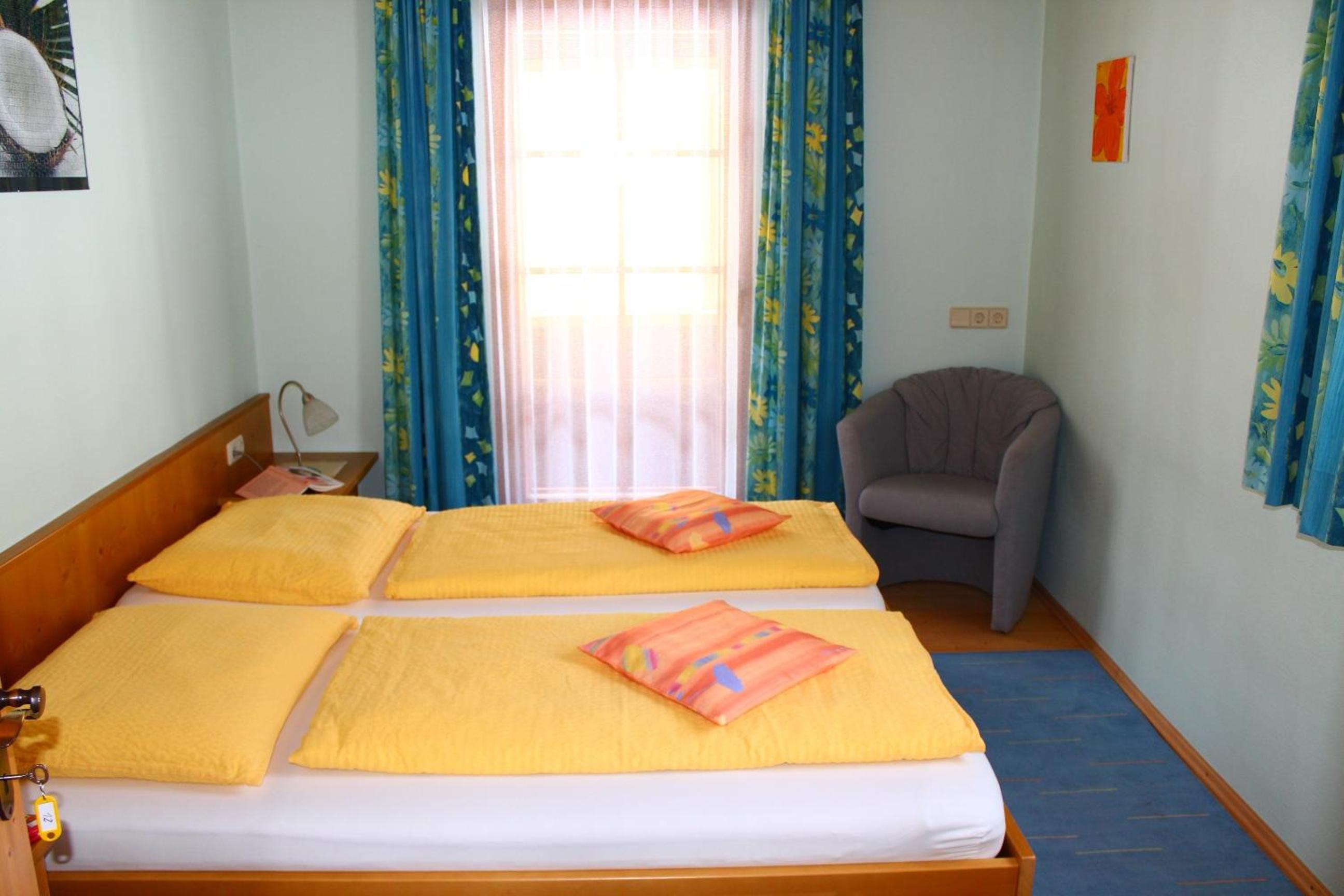 Two-Bedroom Apartment with Balcony and Mountain View  photo 1