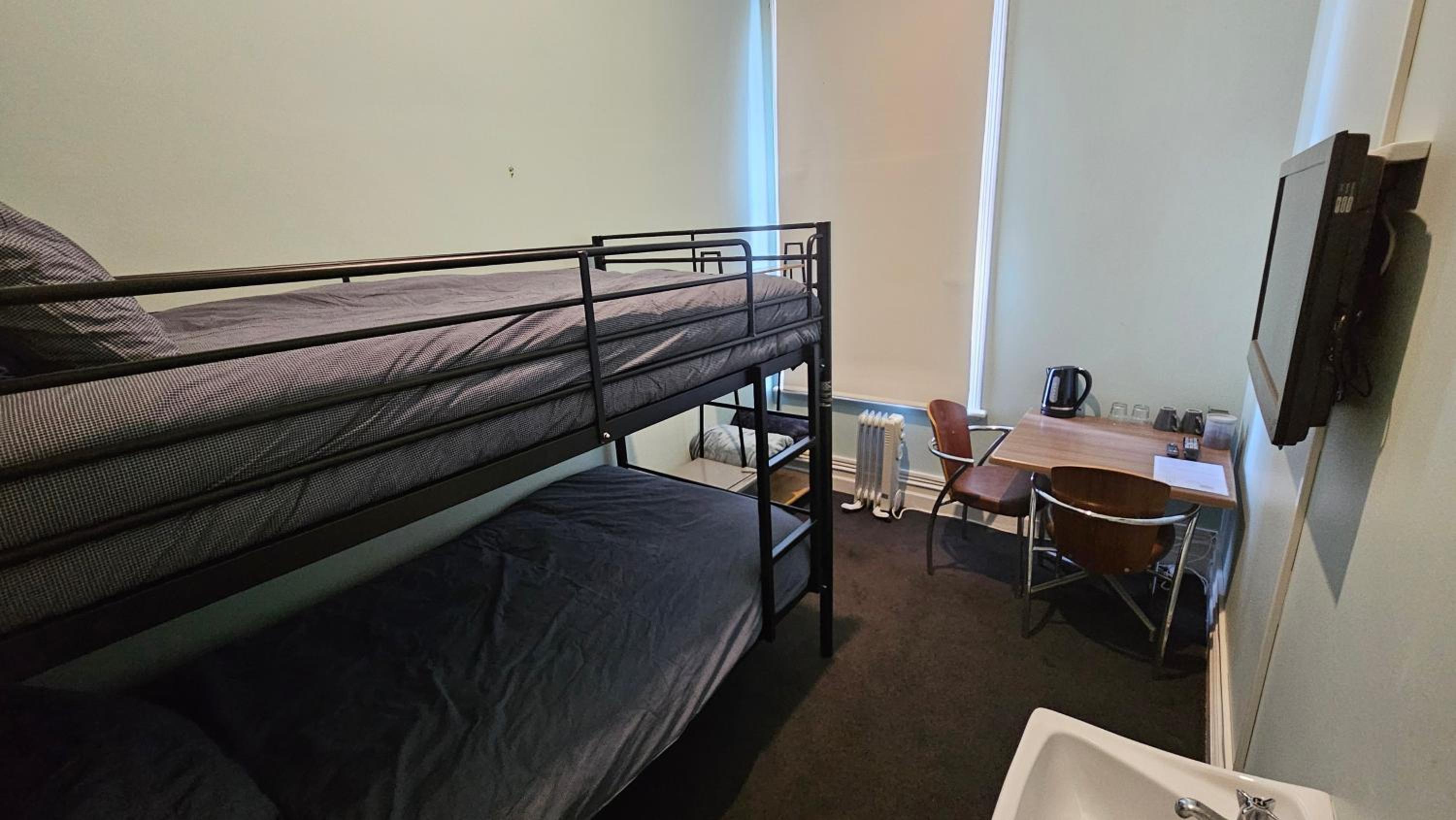 Standard Twin Room with Shared Bathroom