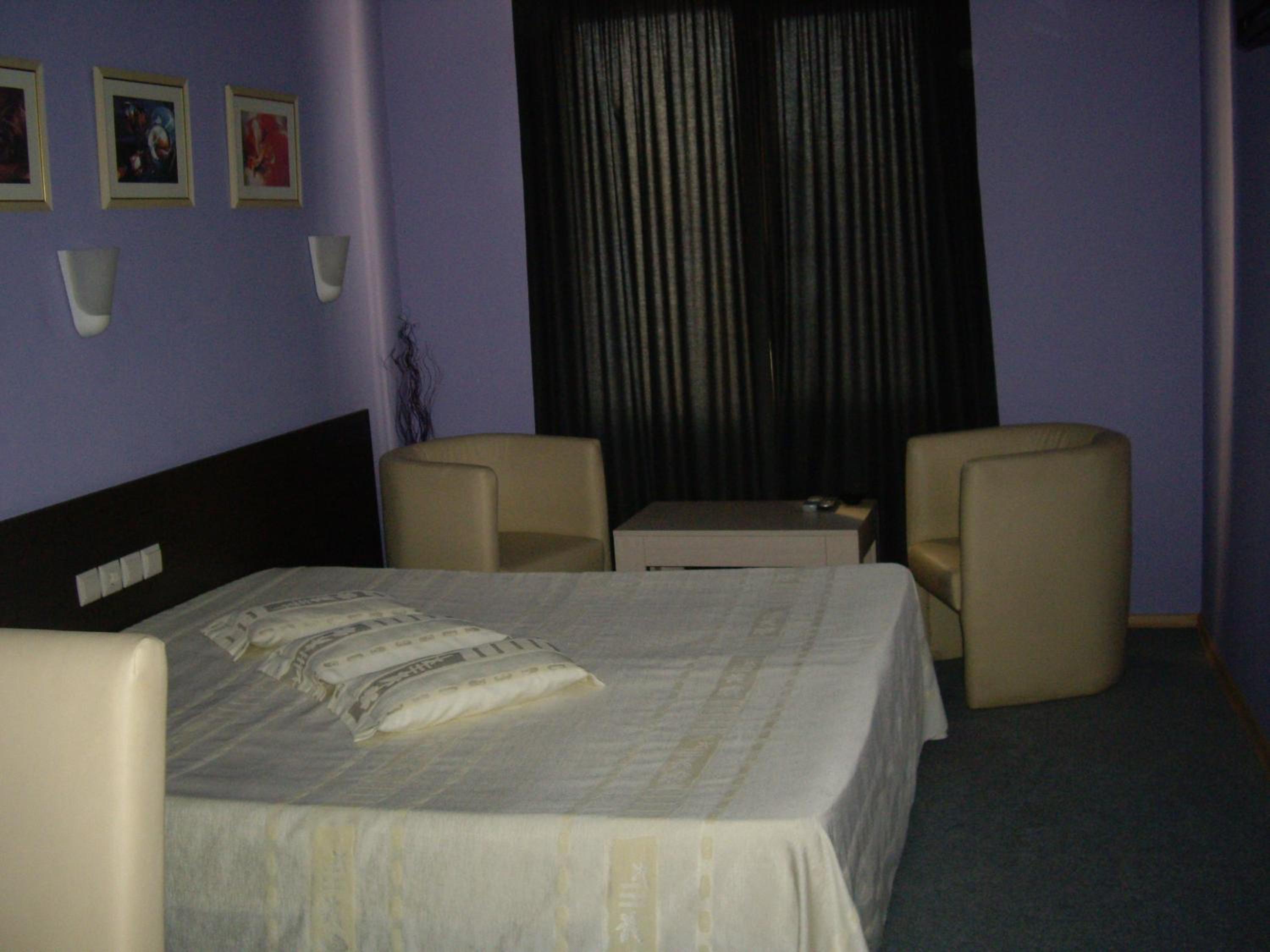 Deluxe Double or Twin Room photo 3