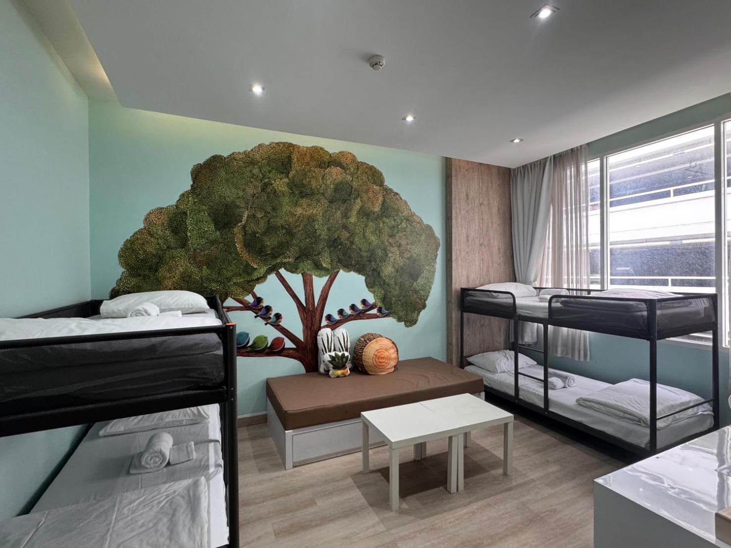 Quadruple Room with Private Bathroom photo 1