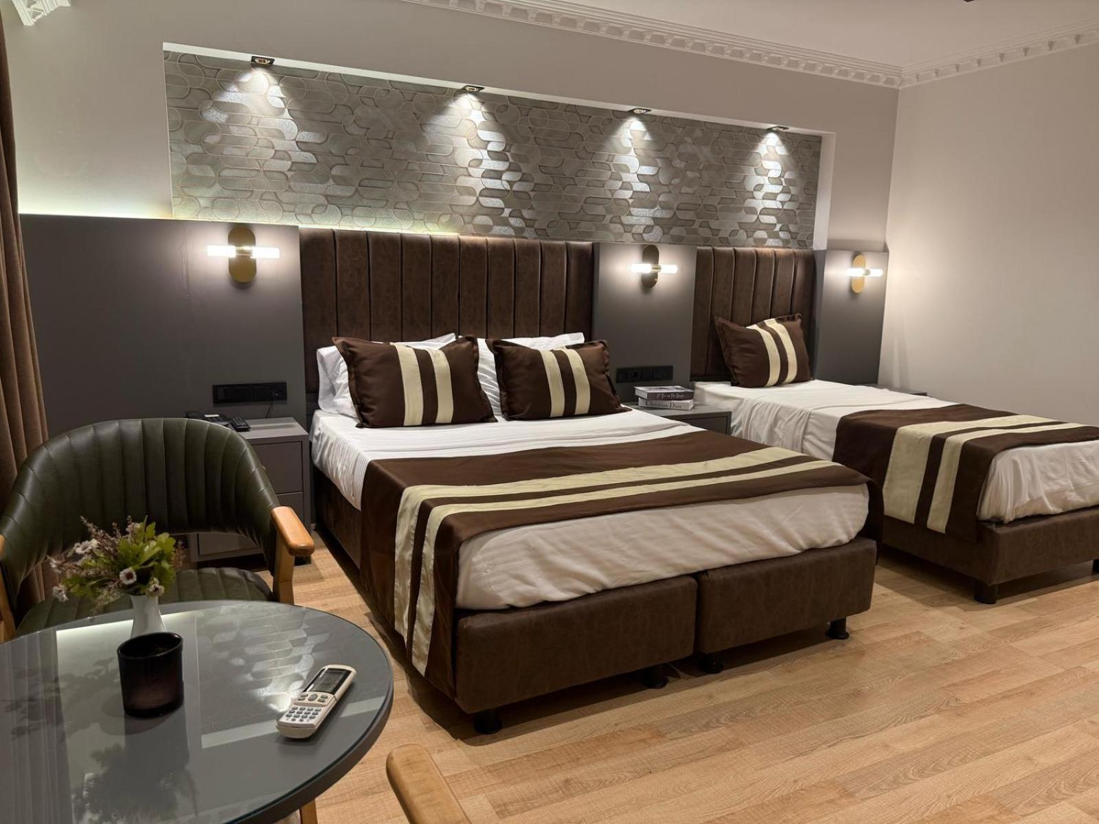 Deluxe Quadruple Room photo 3