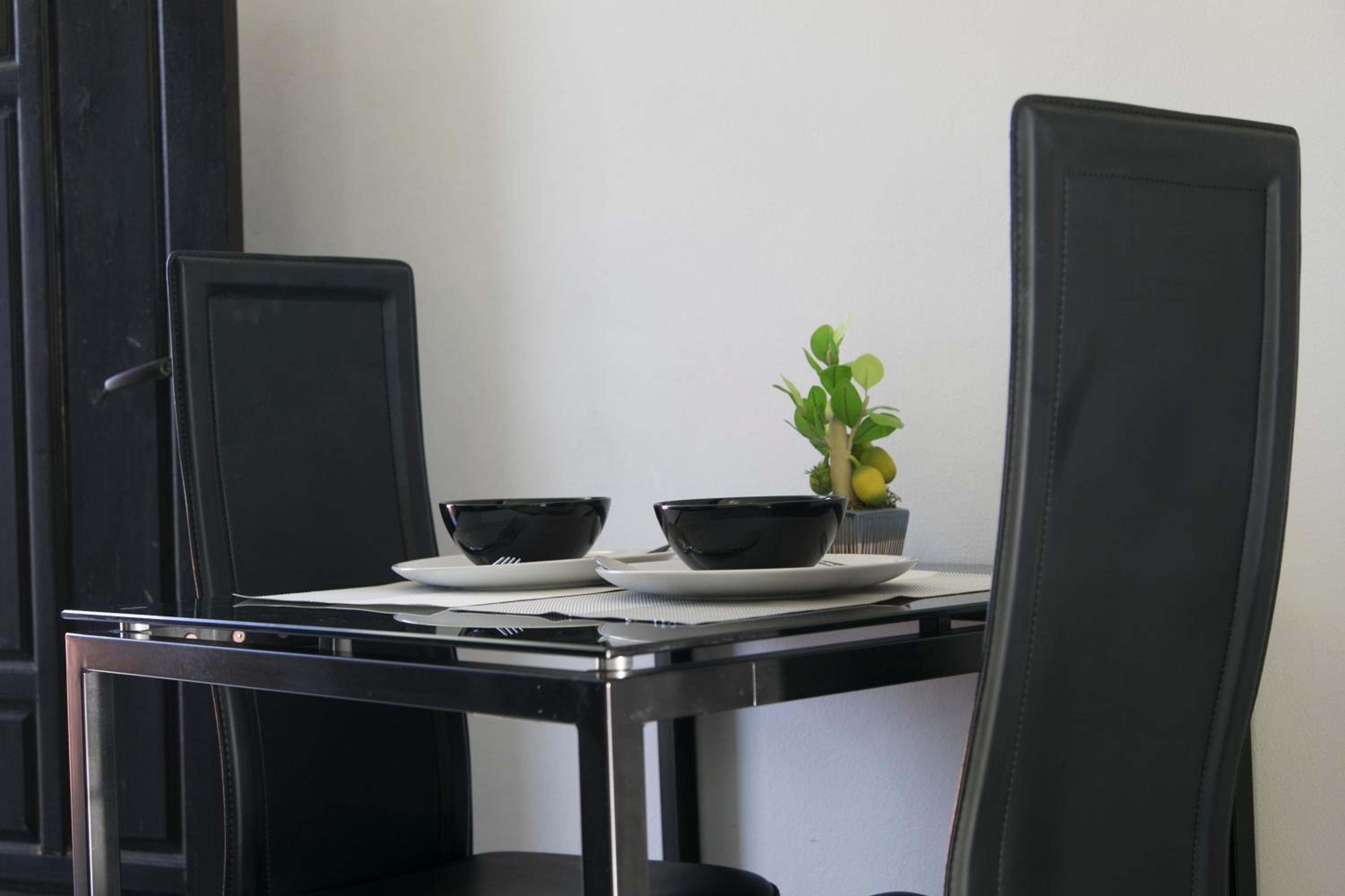 Studio Suite with Kitchenette - Photo 20