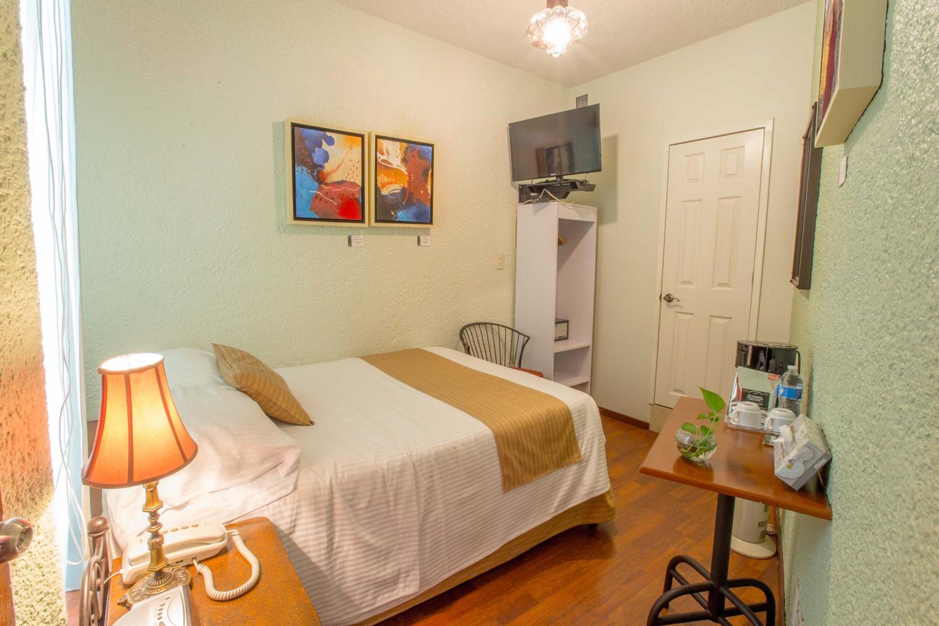 Standard Single Room photo 3