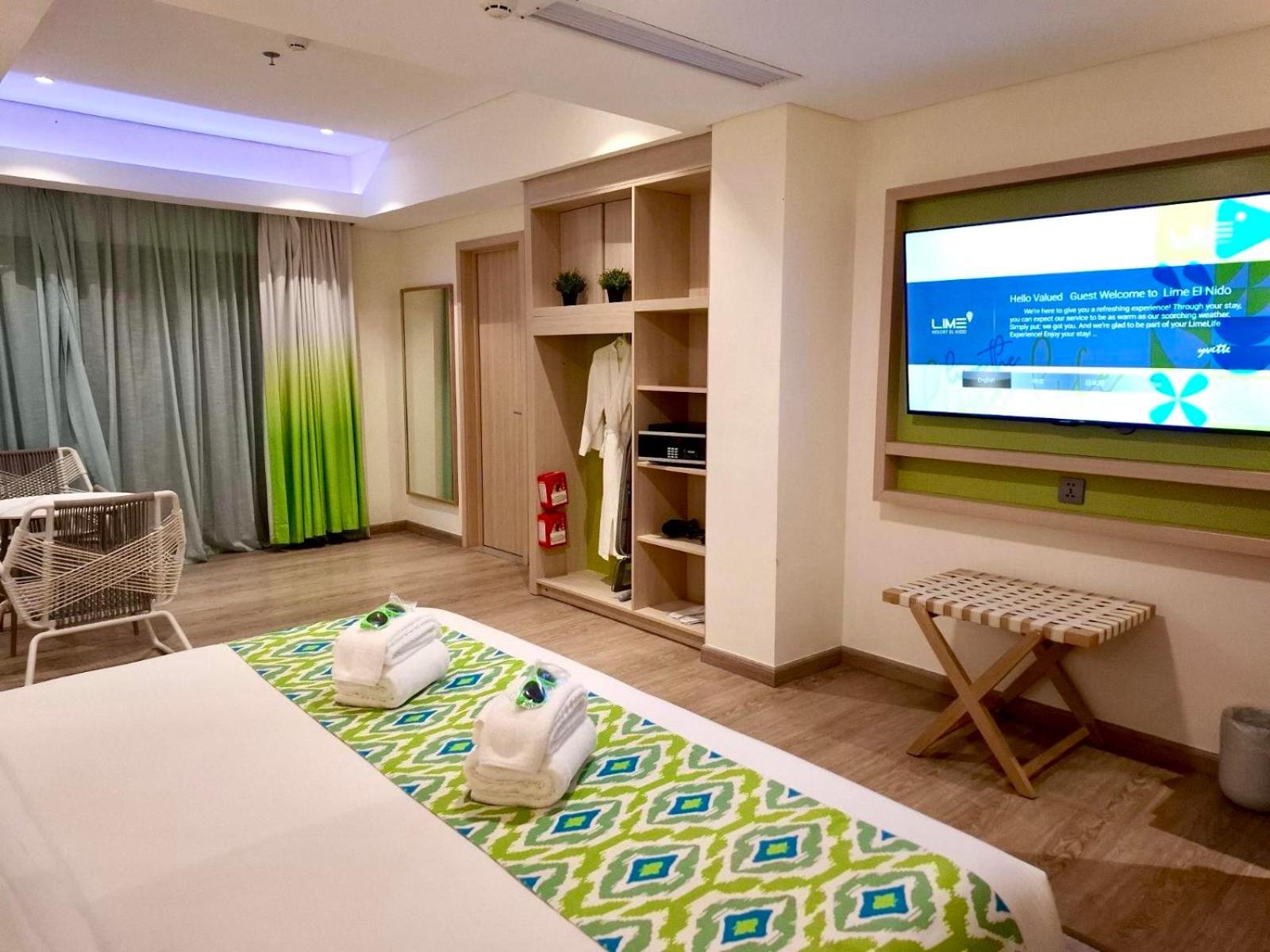 Executive Suite - Photo 1