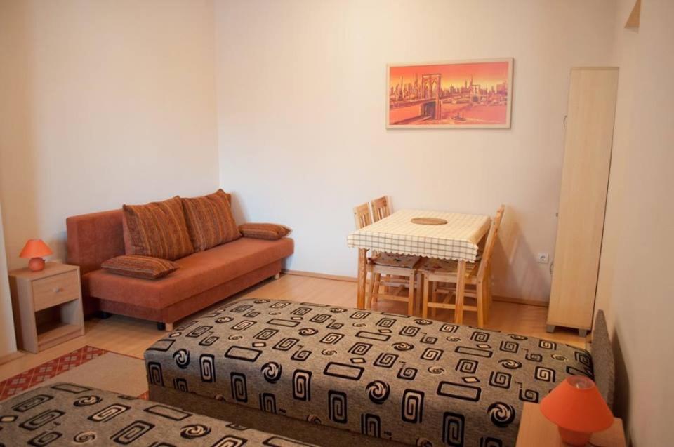 Apartment with Terrace photo 1