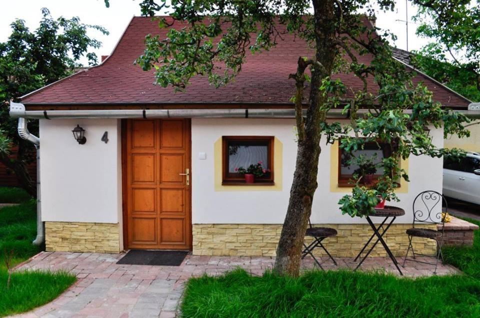 One-Bedroom Bungalow photo 2