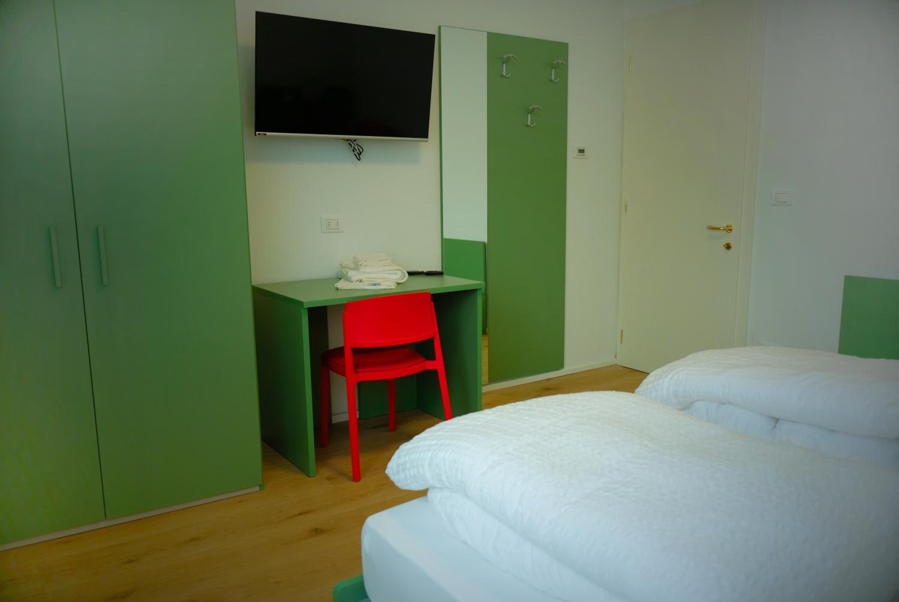 Double Room with Shared Bathroom photo 3