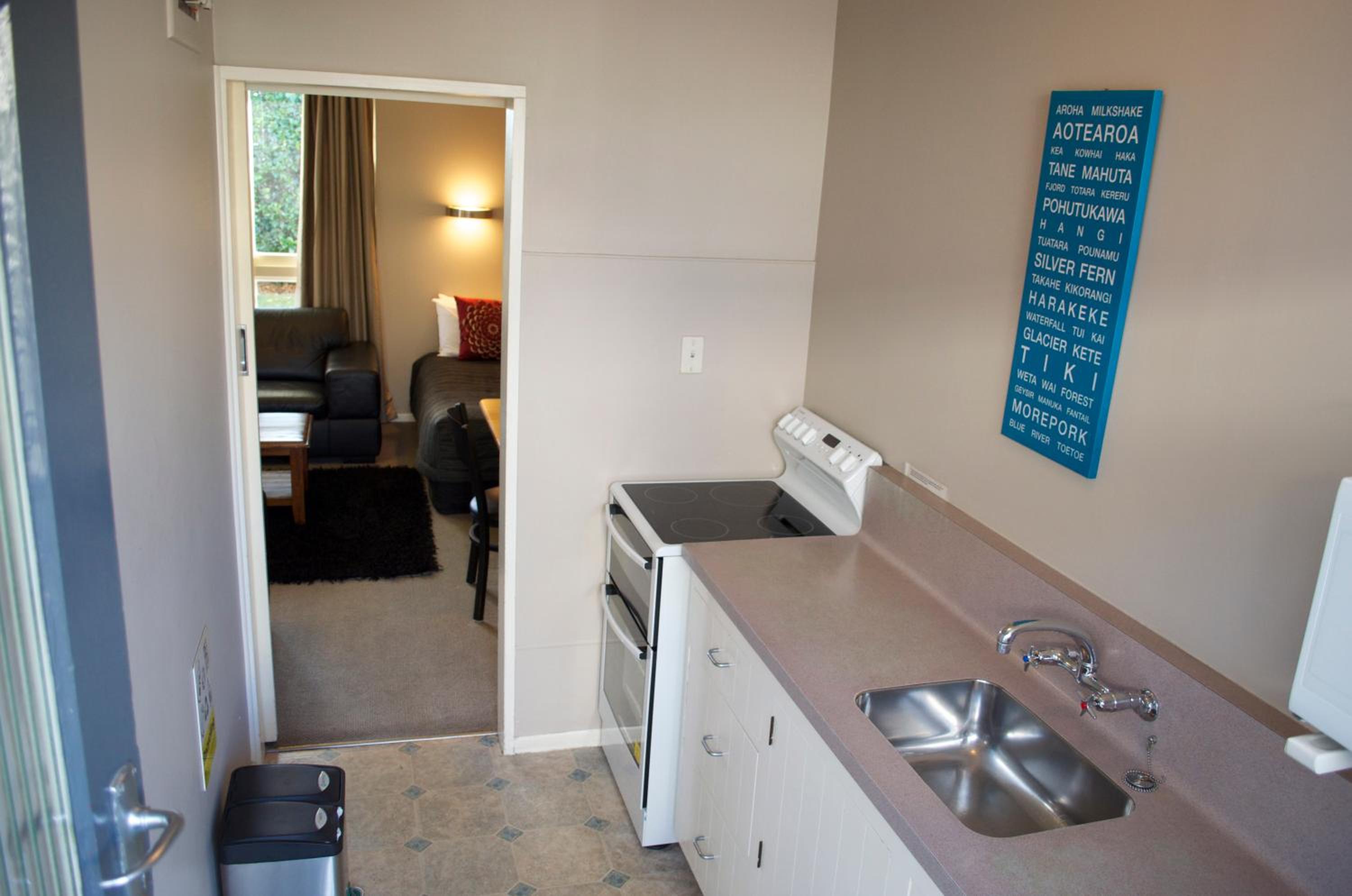 Two-Bedroom Apartment - Photo 2
