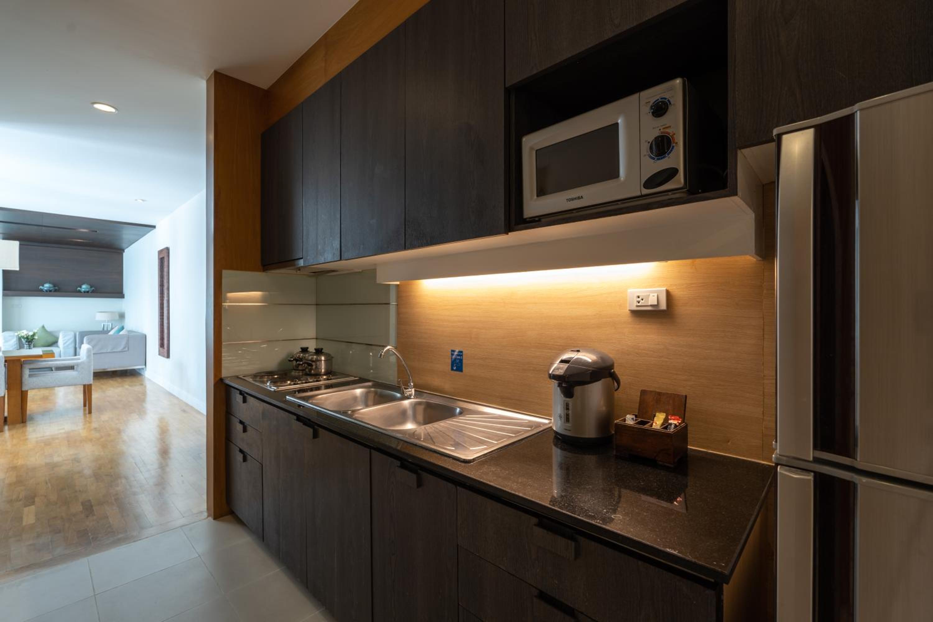 Two-Bedroom Suite - Photo 5