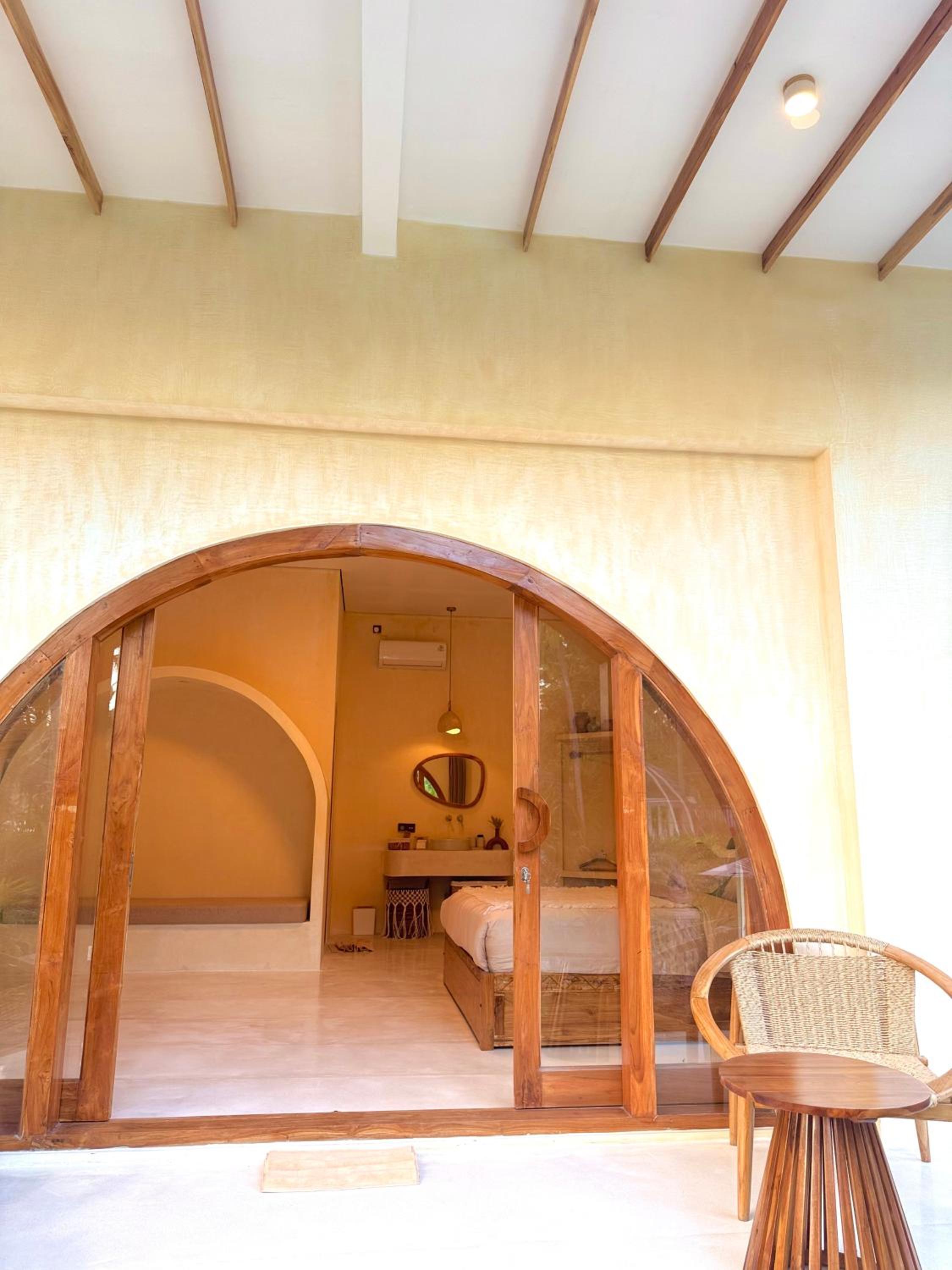 Deluxe Double Room - Photo 10