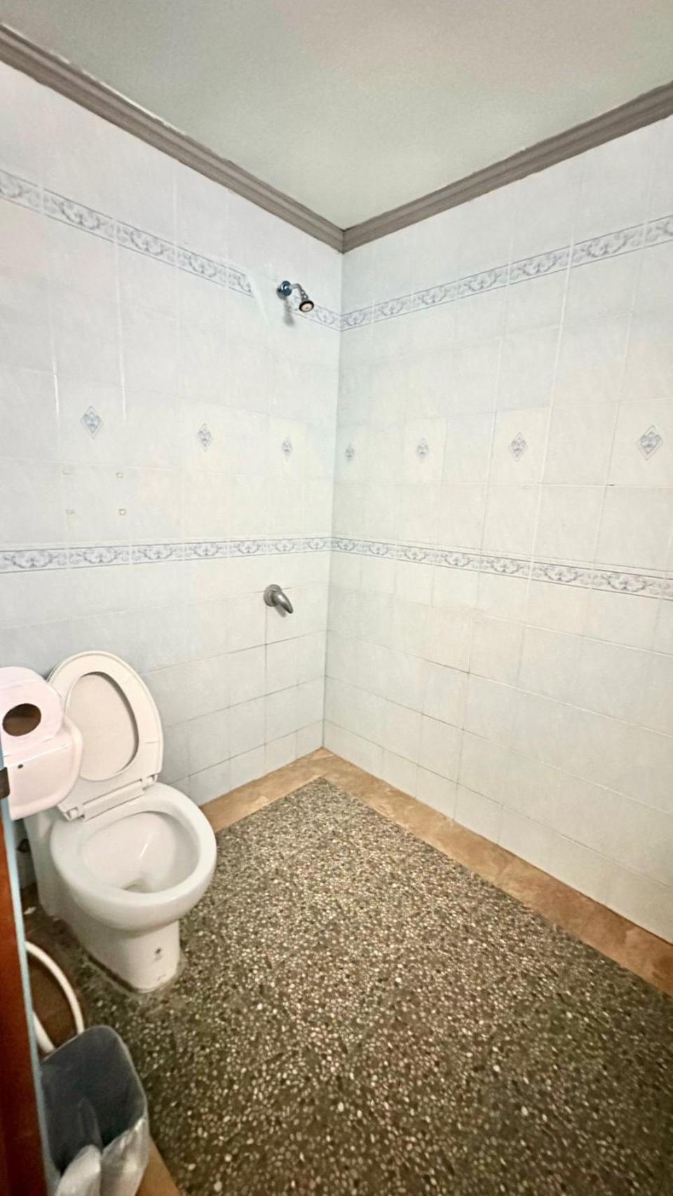 Bungalow Standard Twin Bed B Zone (No view) photo 2