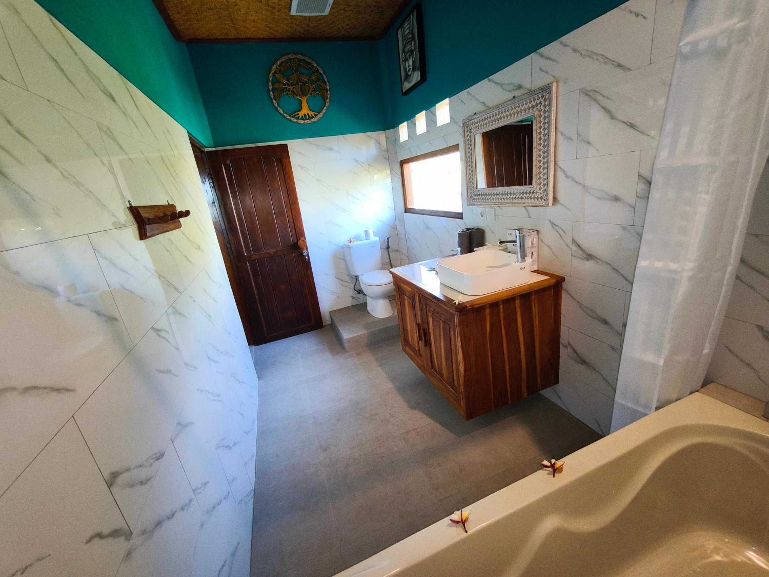 Deluxe Double Room with Balcony and Sea View