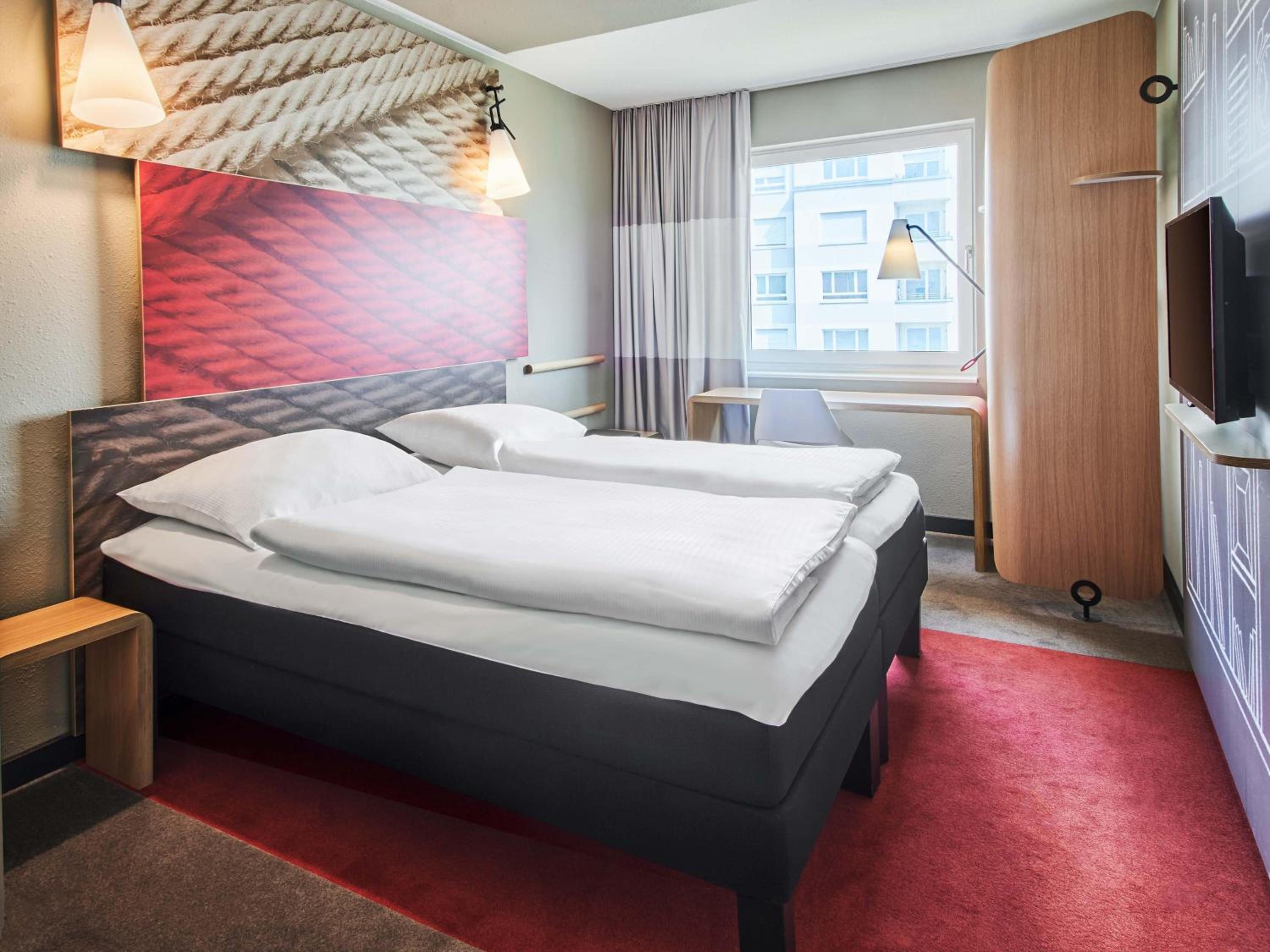 Budget Twin Room - Photo 1