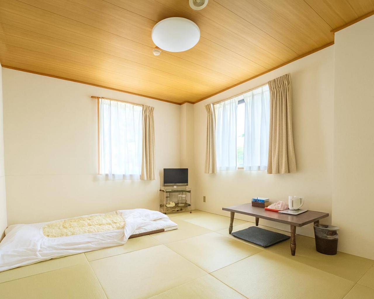 Japanese-Style Quadruple Room photo 1