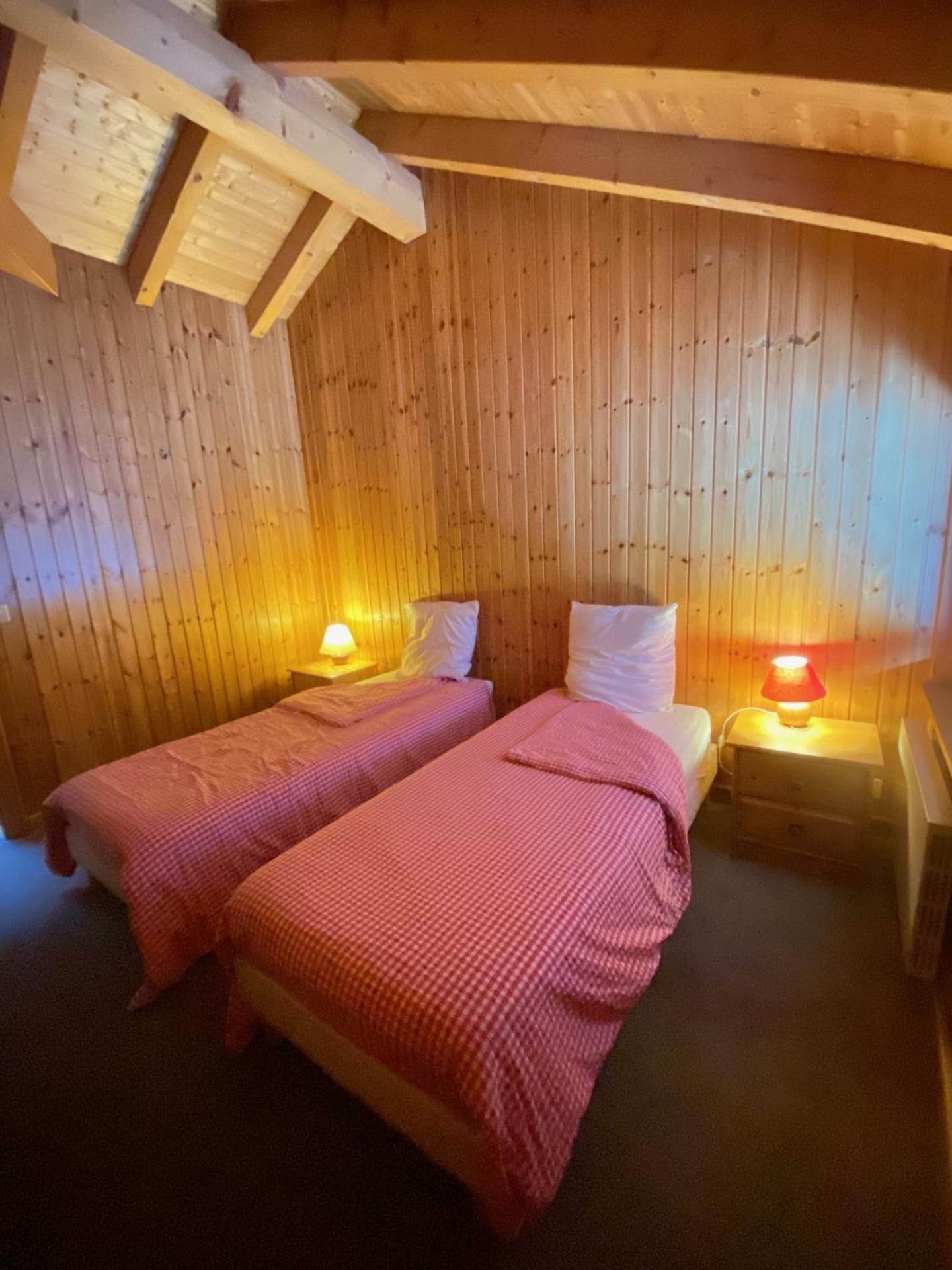 Double Room with Shared Bathroom photo 2