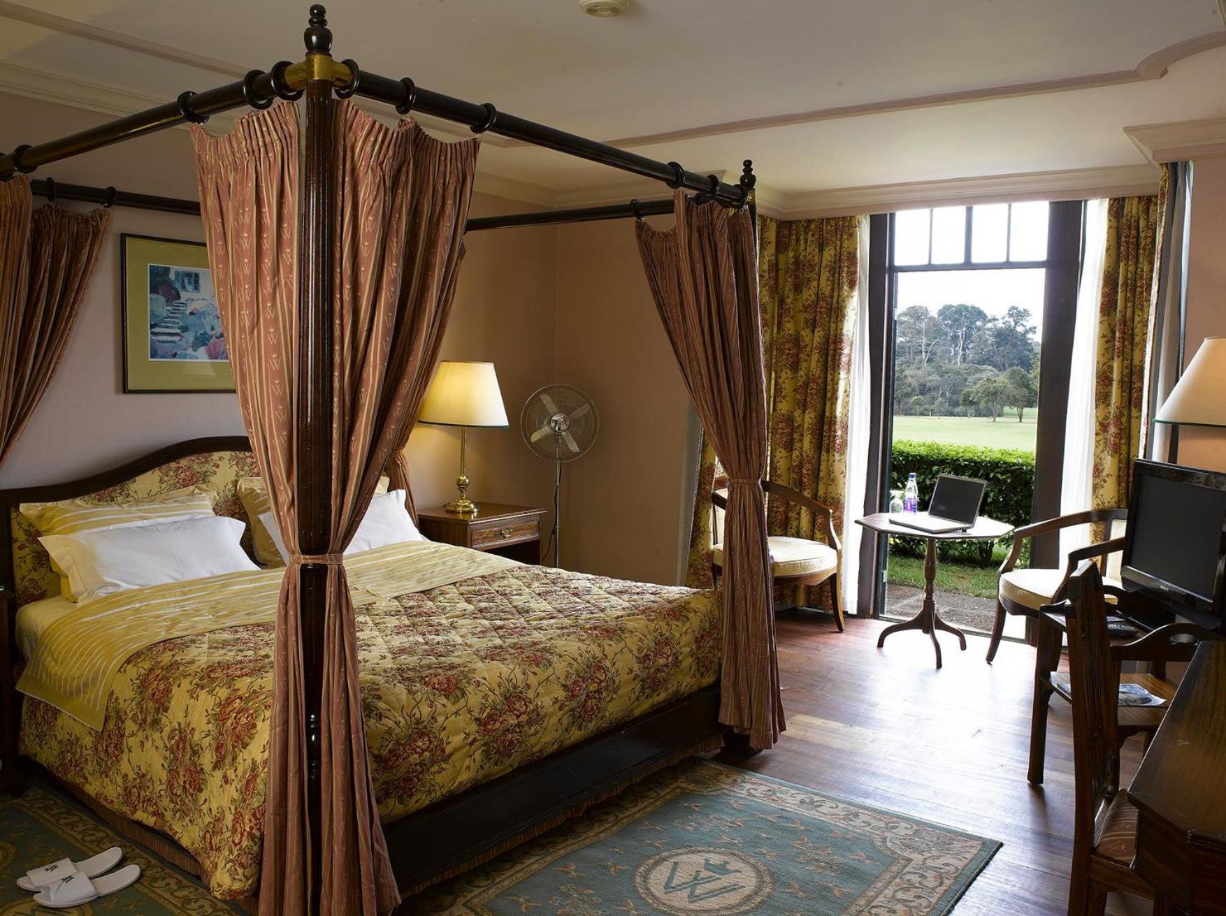Deluxe King Room - Photo 1