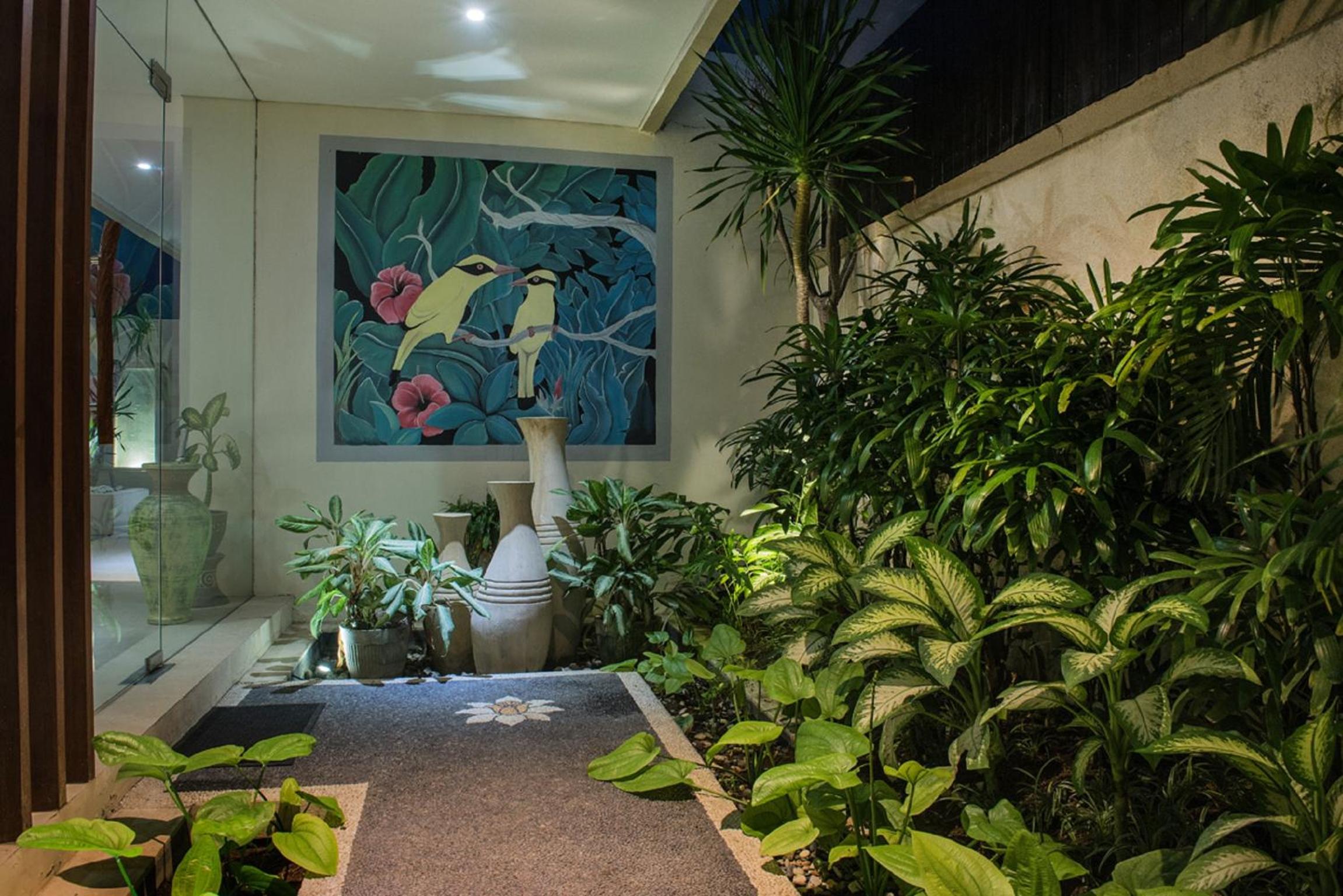 Deluxe Two-Bedroom Villa with Private Pool - Photo 11