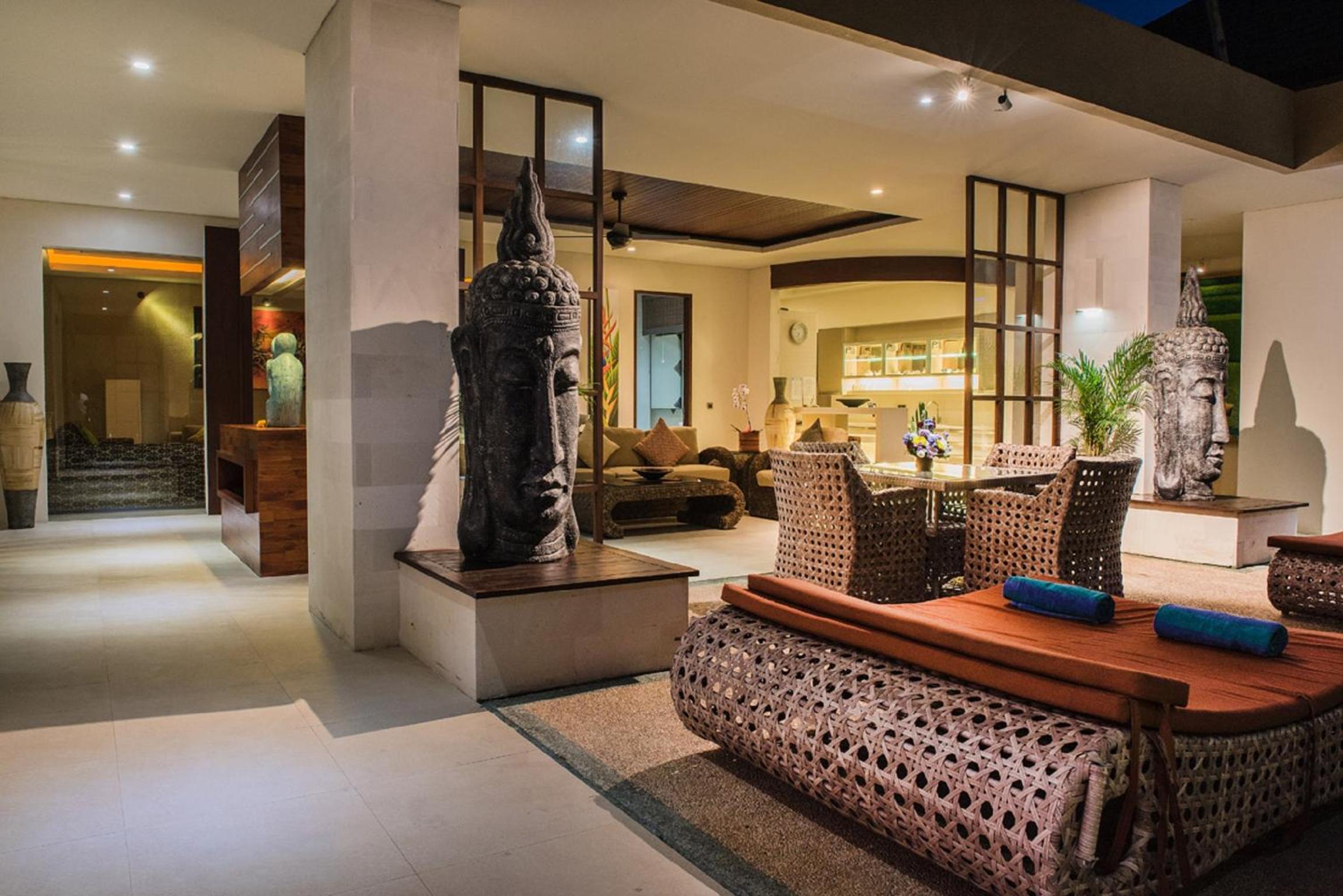 Deluxe Two-Bedroom Villa with Private Pool - Photo 5