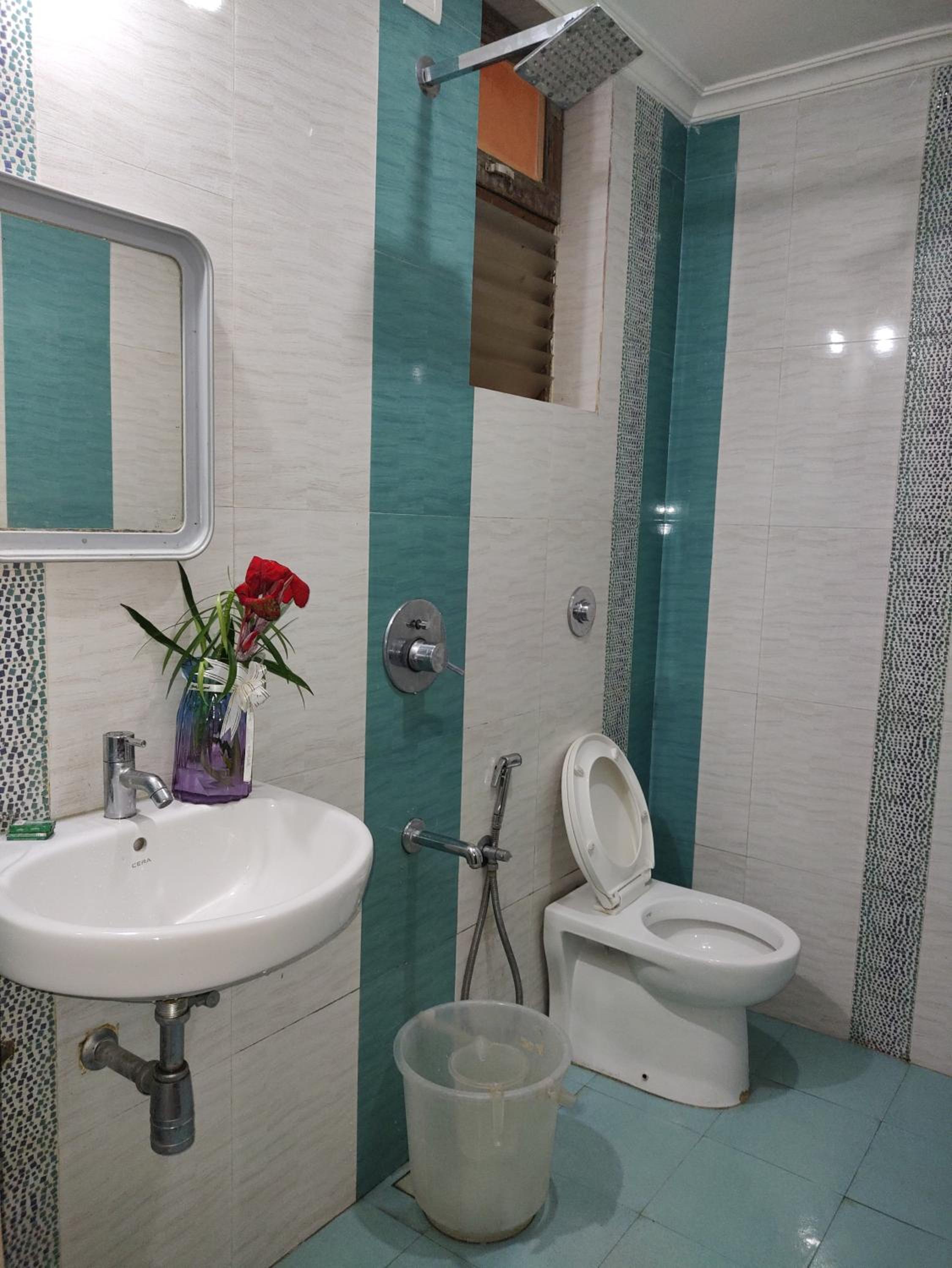 Deluxe Triple Room - Photo 12