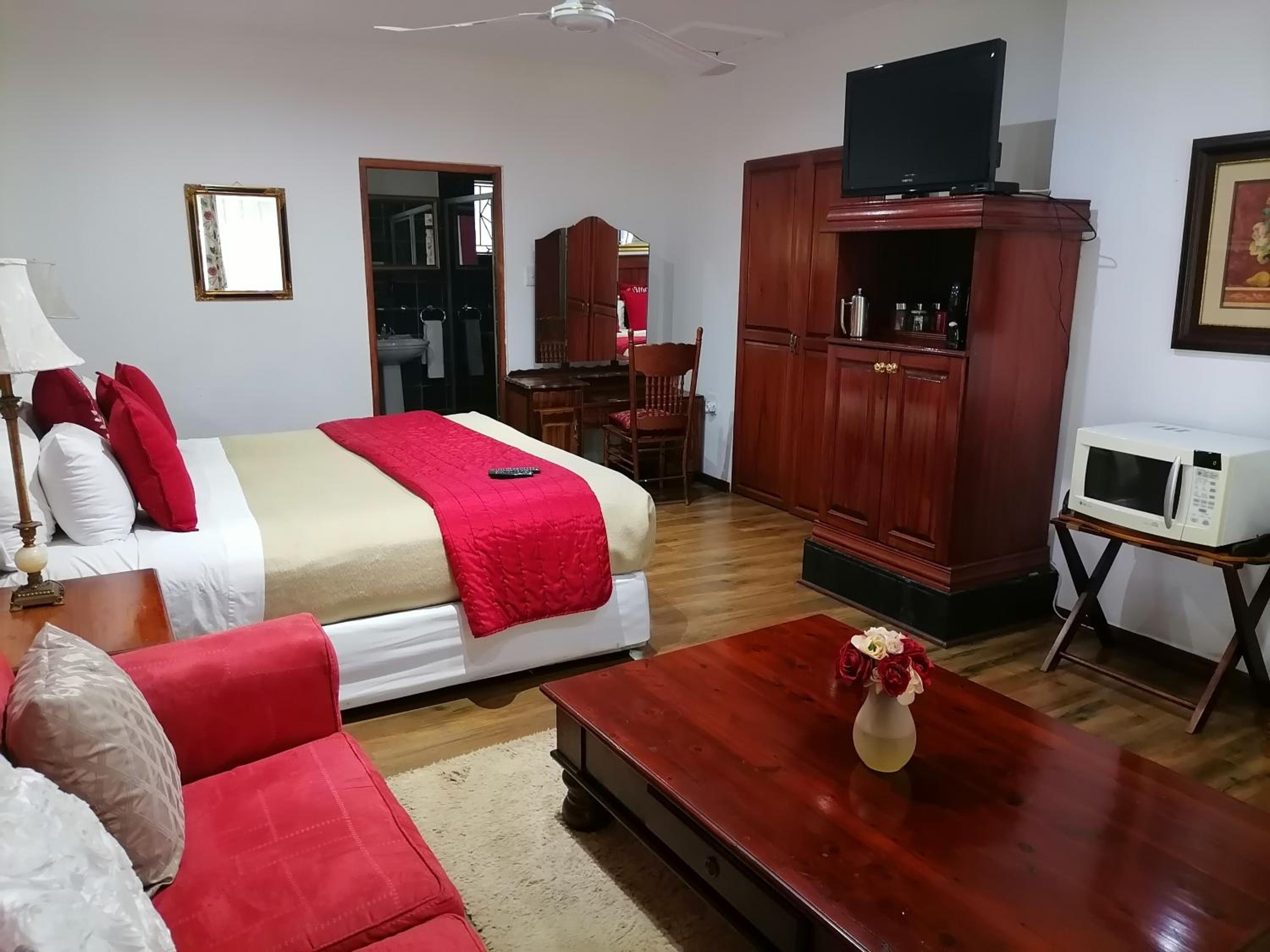 Executive Queen Room - Photo 2