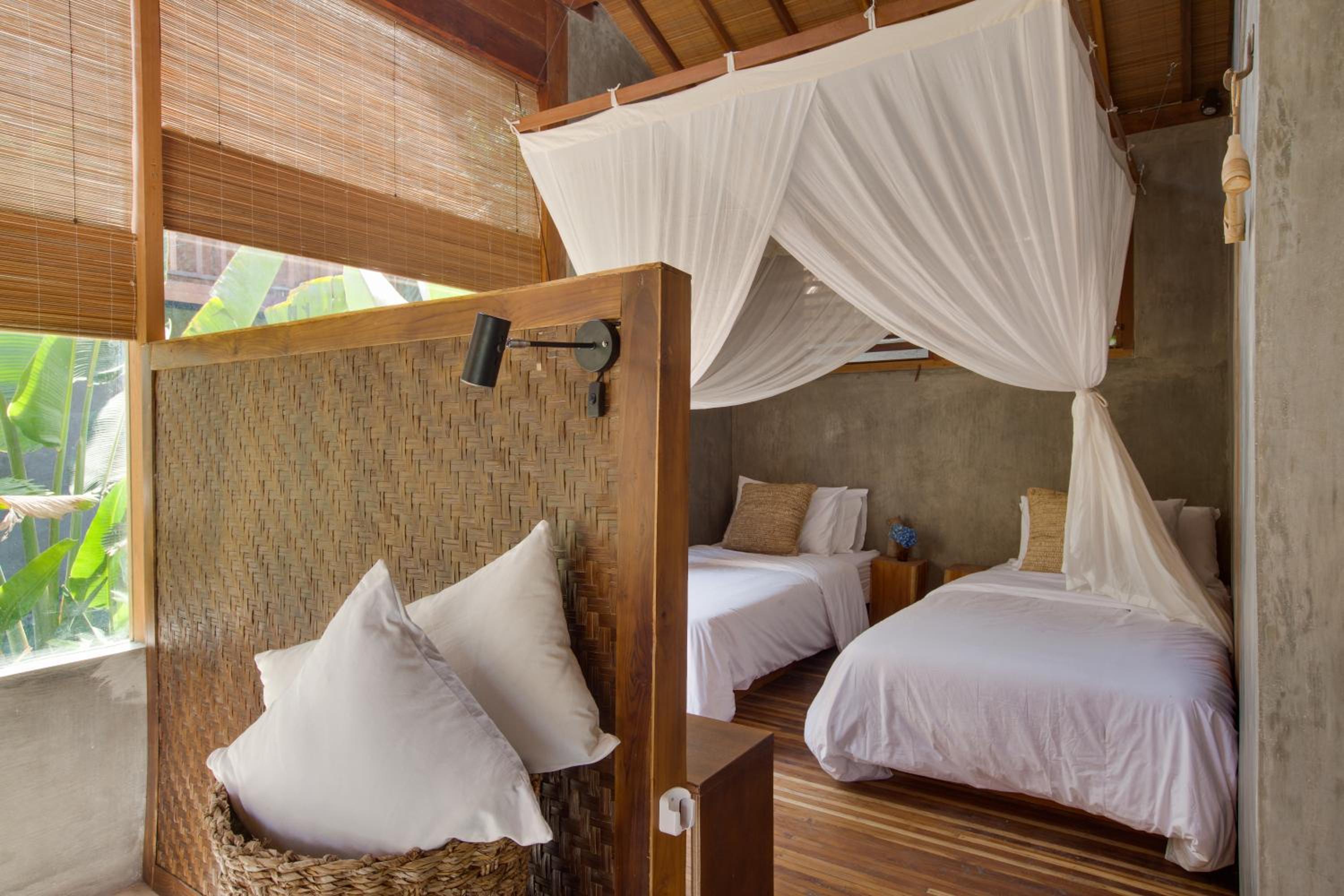 Deluxe Double Room With Pool Access - Photo 7