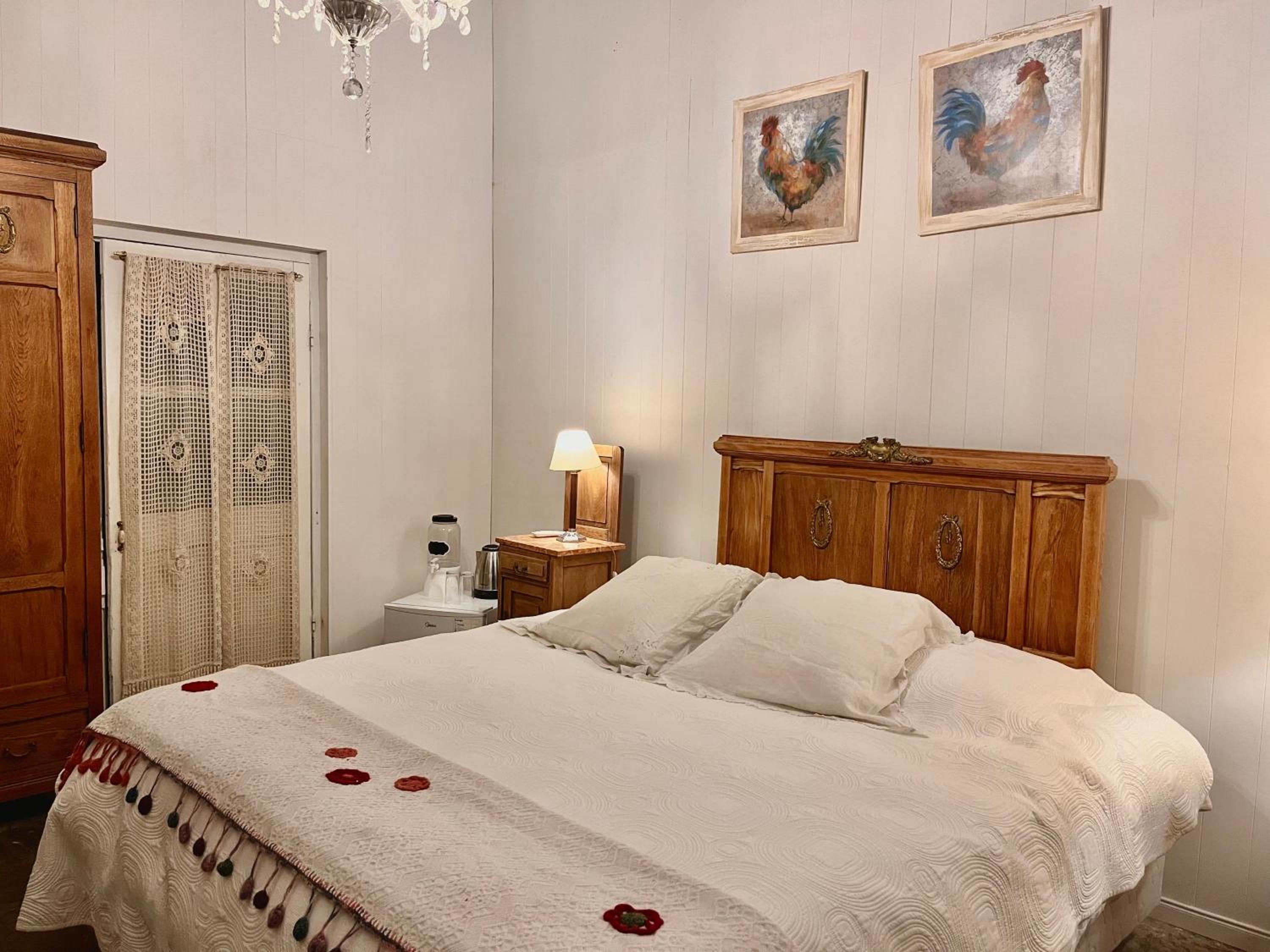 Double Room with Spa Bath photo 3
