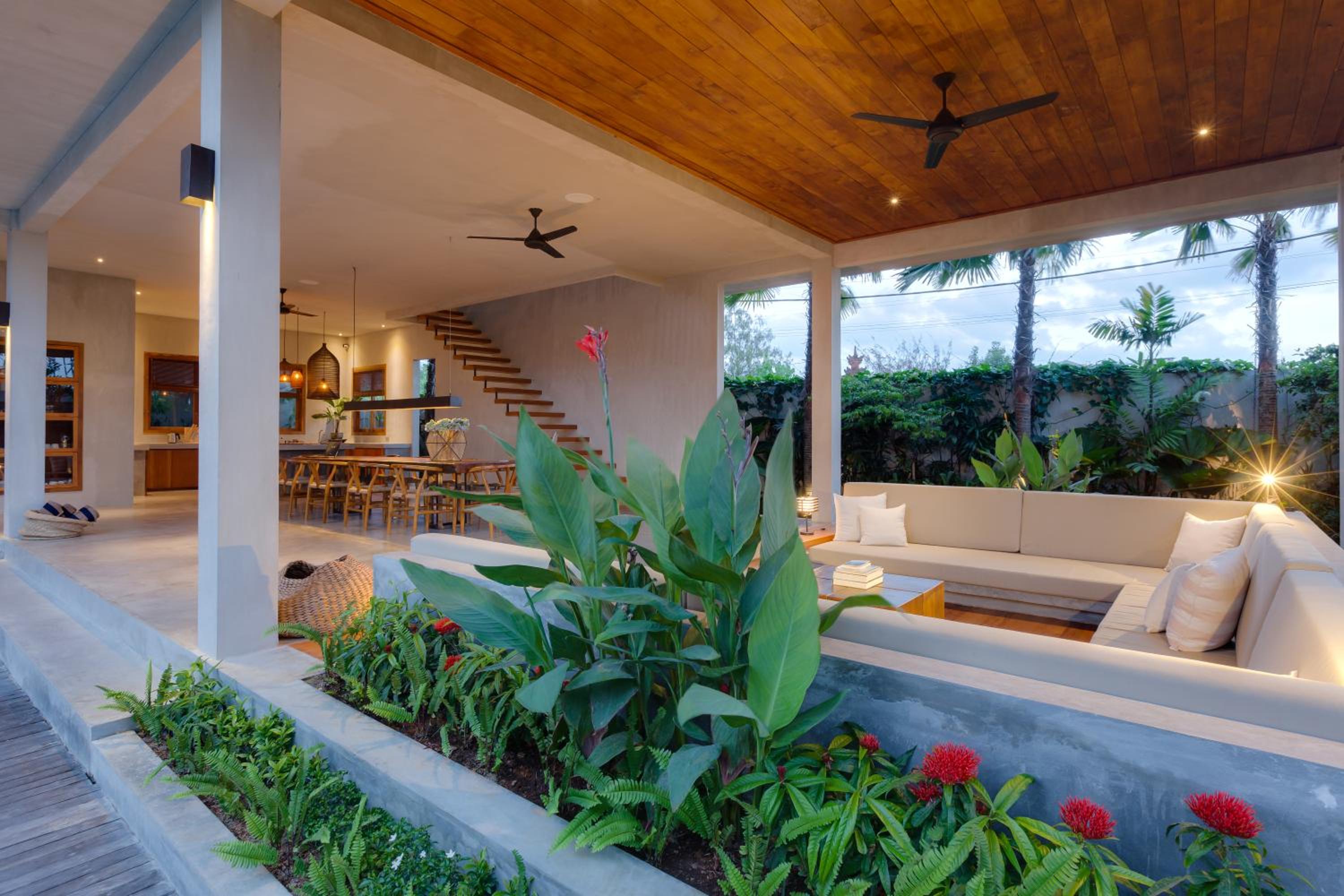 Executive Bungalow - Photo 12
