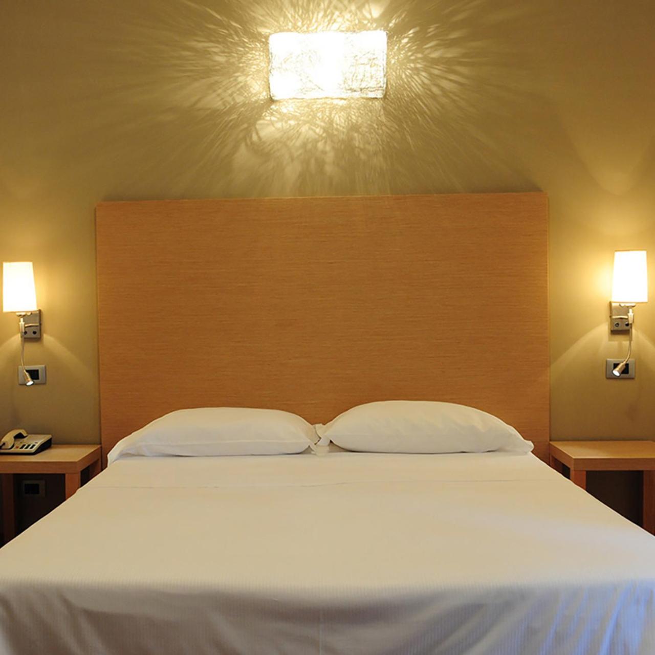 Double or Twin Room with Spa Access - Disability Access
