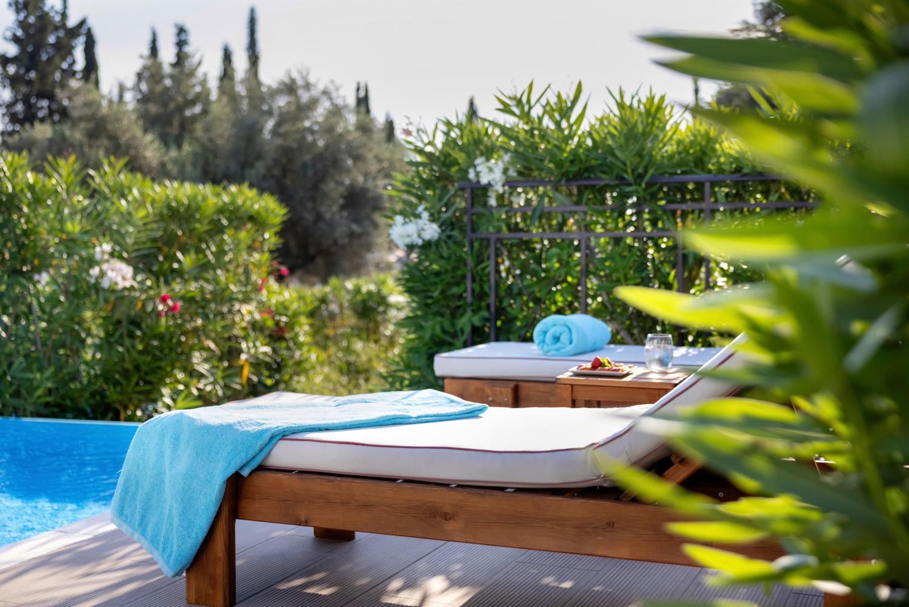 Family Bungalow Suite Garden View Private Pool