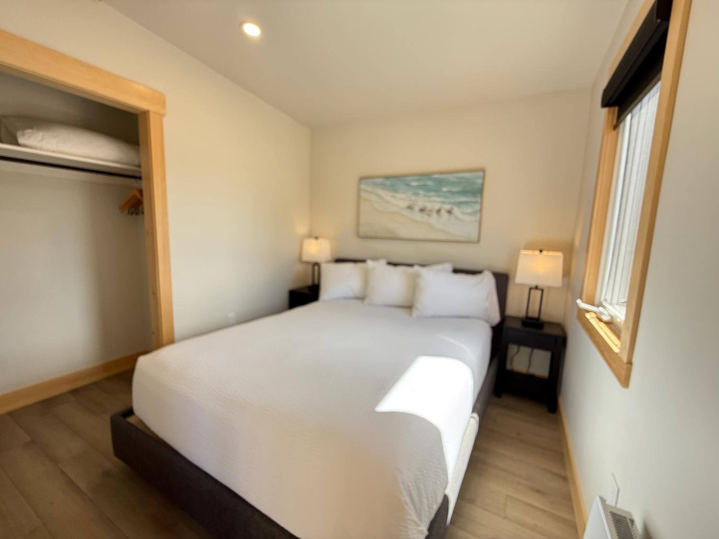 One-Bedroom Chalet - Photo 2