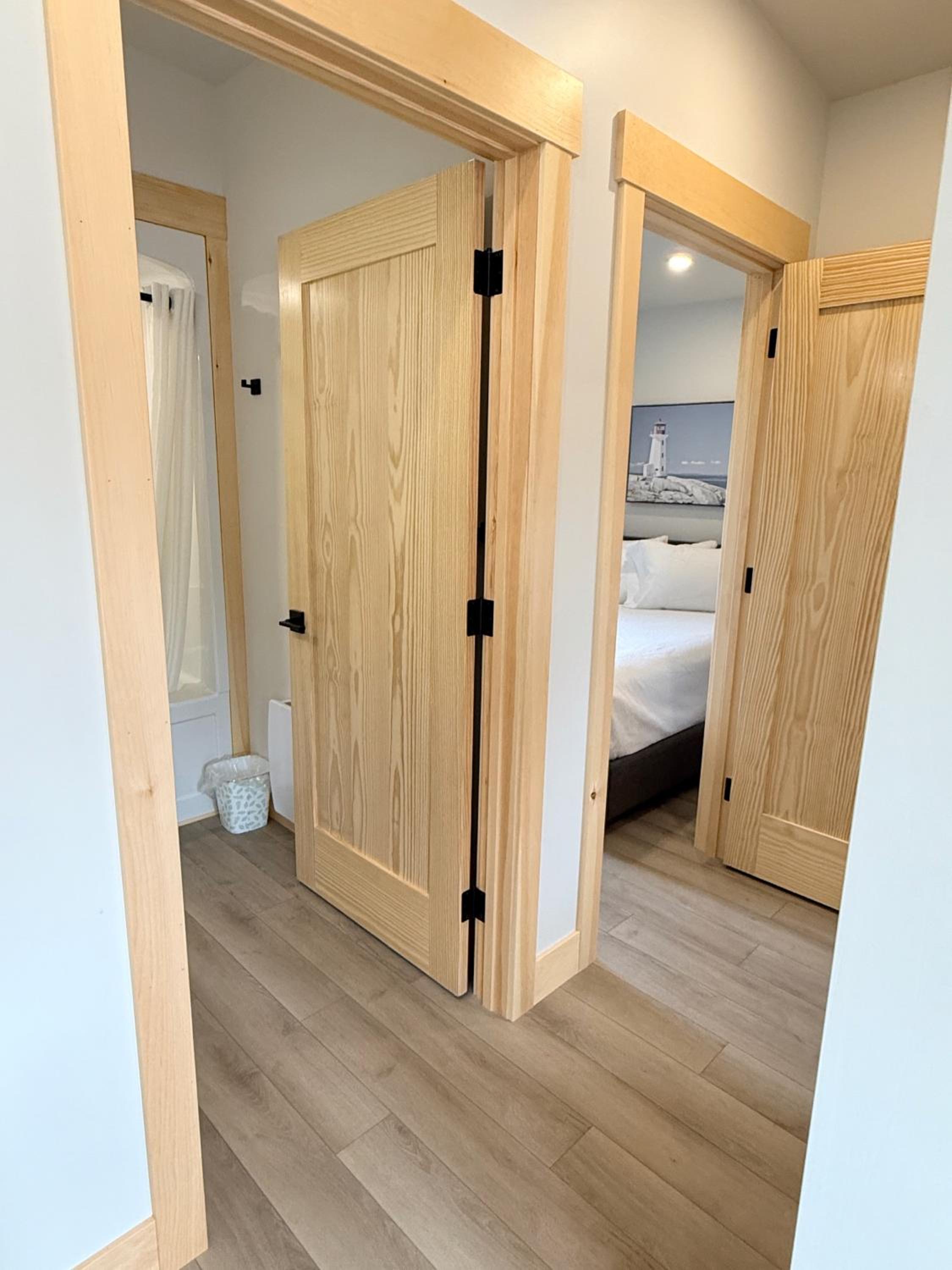 Two-Bedroom Cottage - Photo 2
