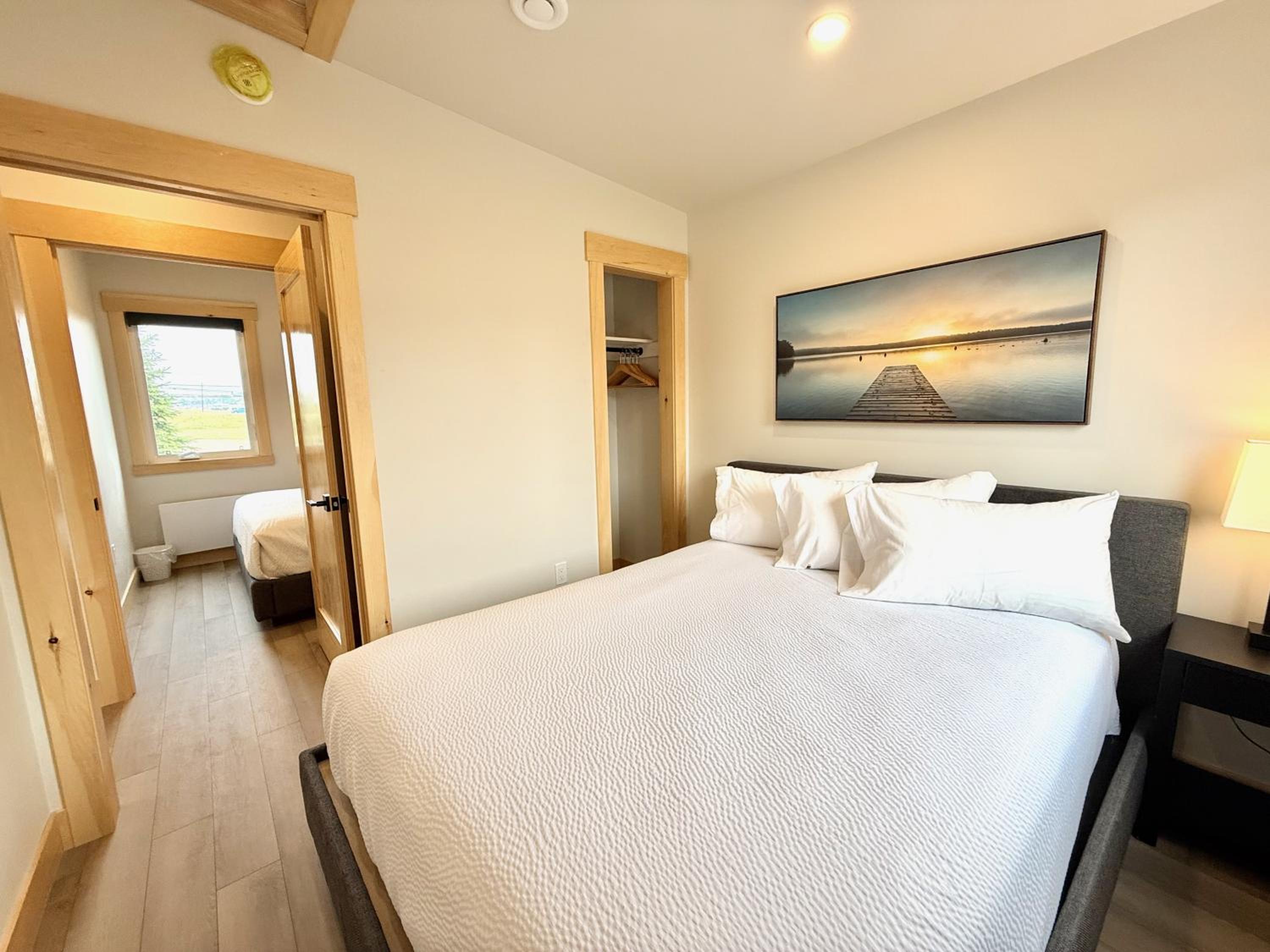 Two-Bedroom Cottage - Photo 1
