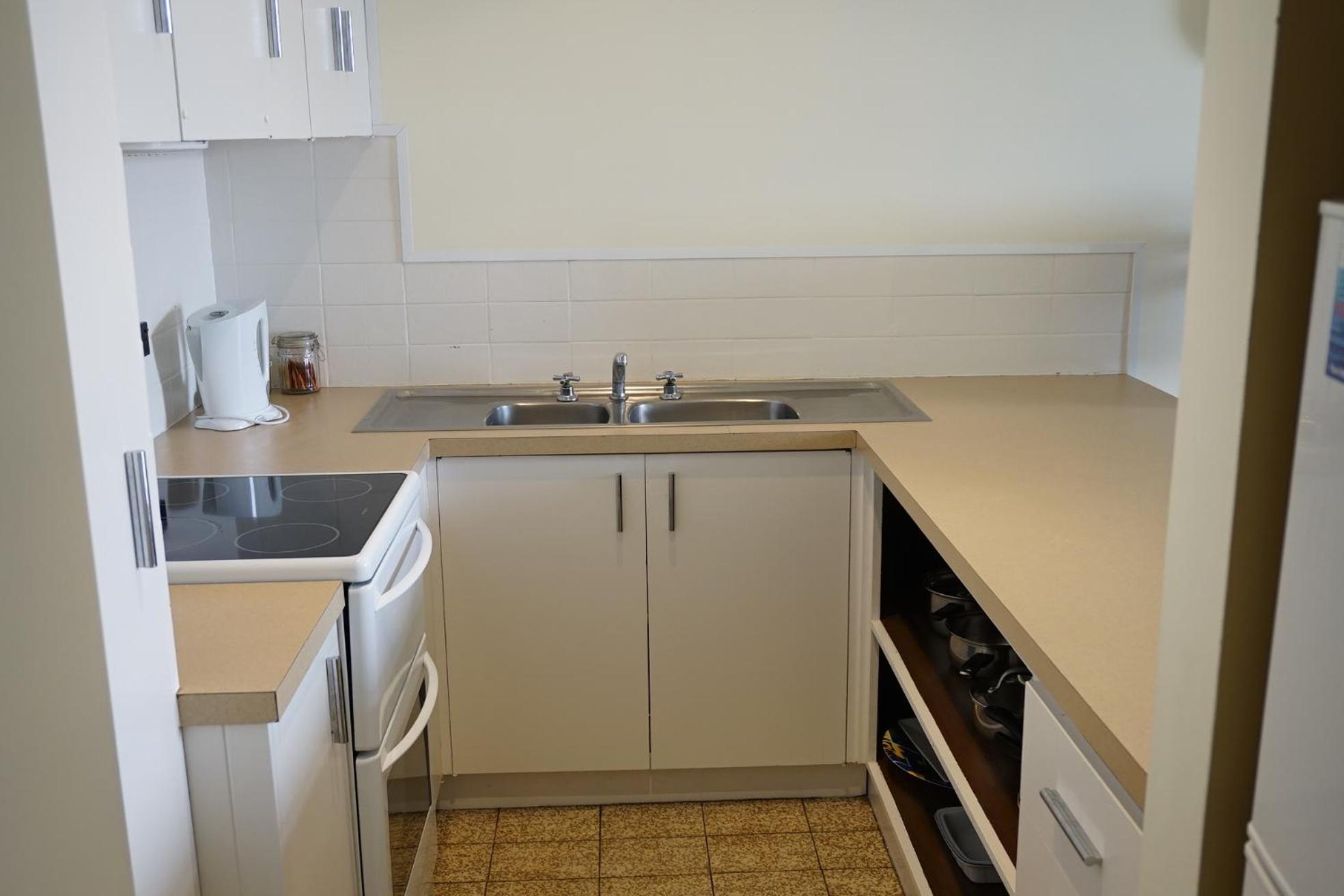 Apartment with Balcony - Photo 35