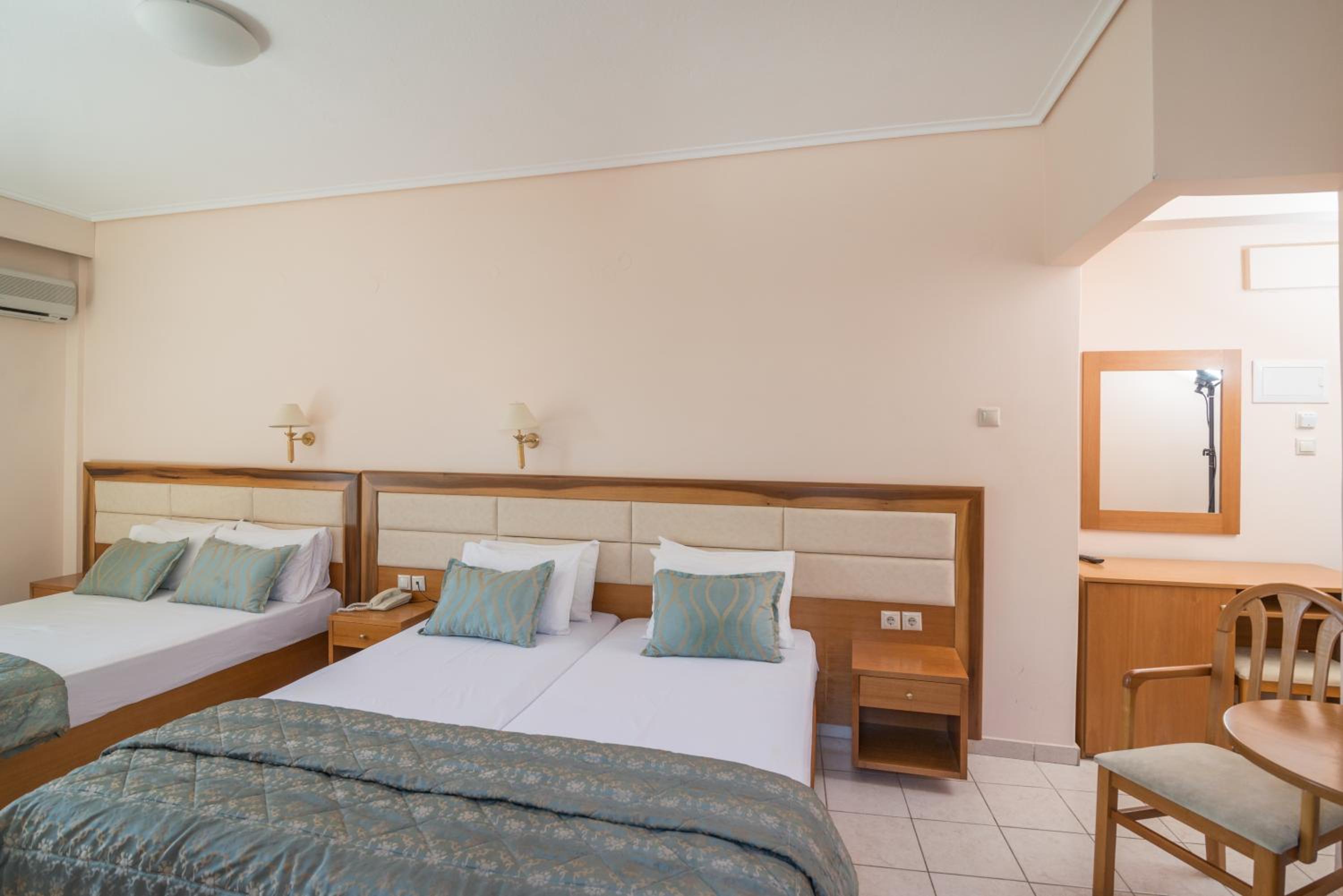 Economy Double or Twin Room photo 3