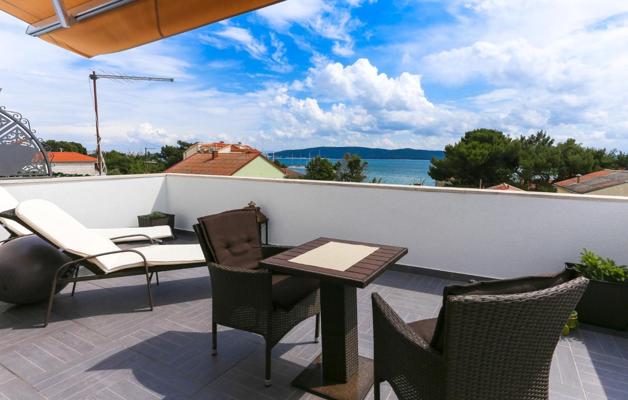 Apartment with Sea View