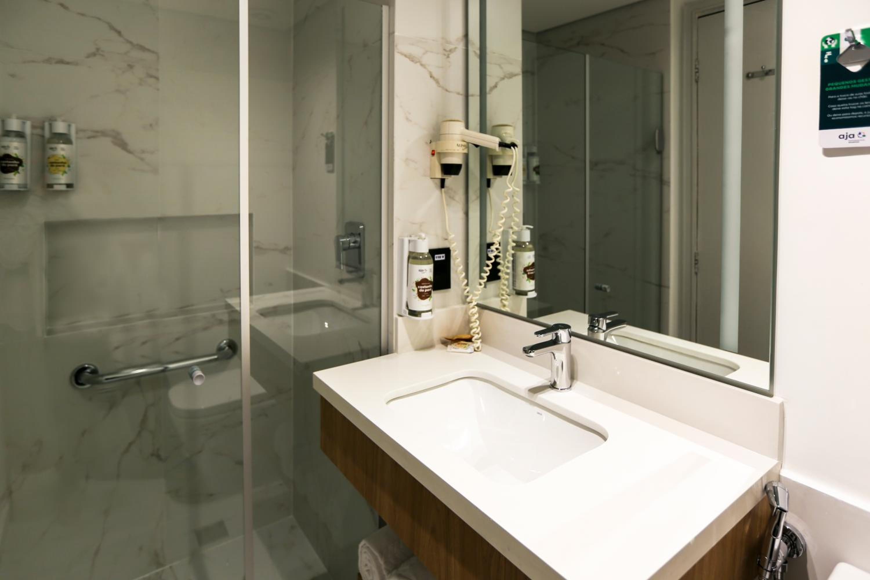Superior Twin Room - Photo 1