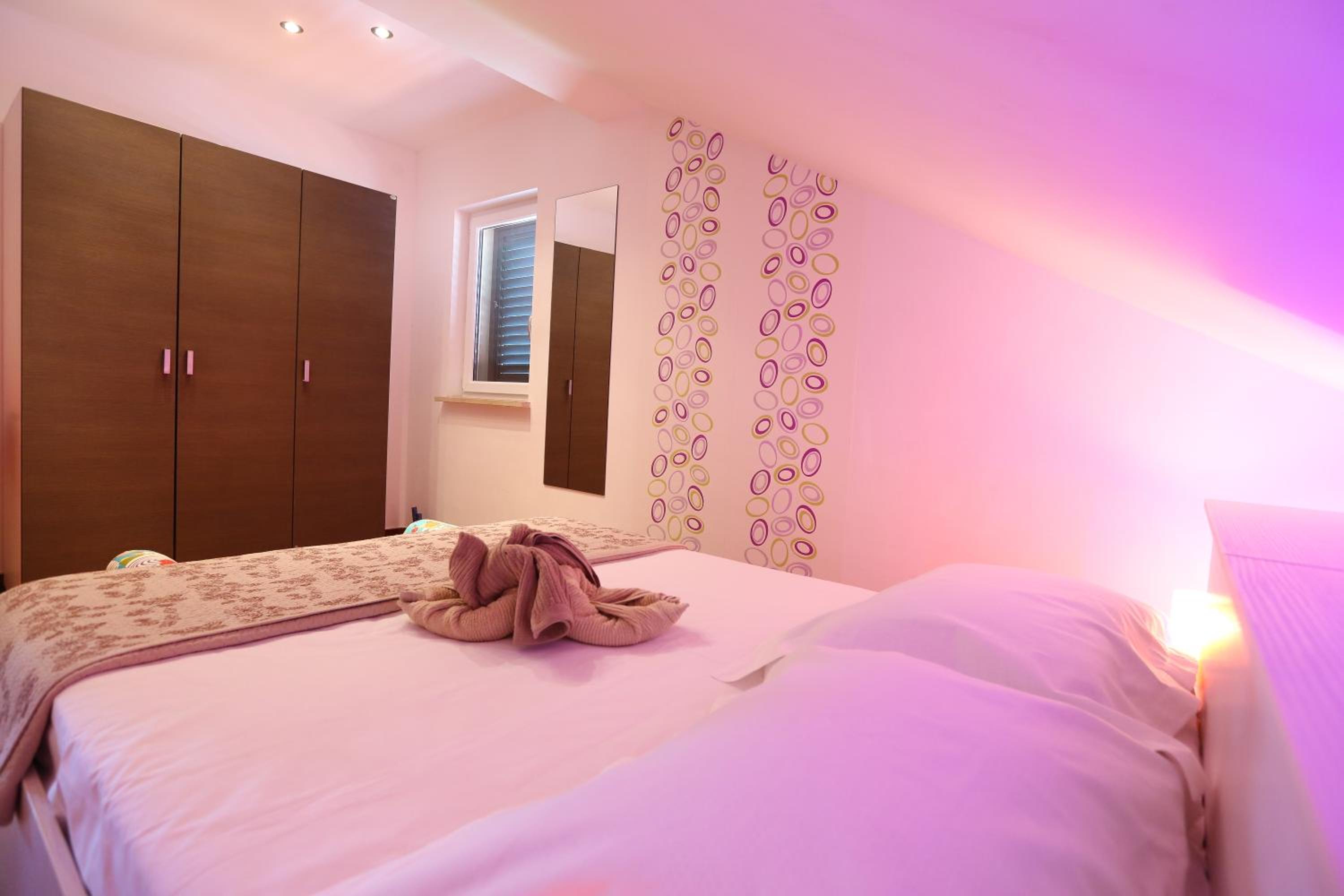 Deluxe Two-Bedroom Apartment (4 Adults)