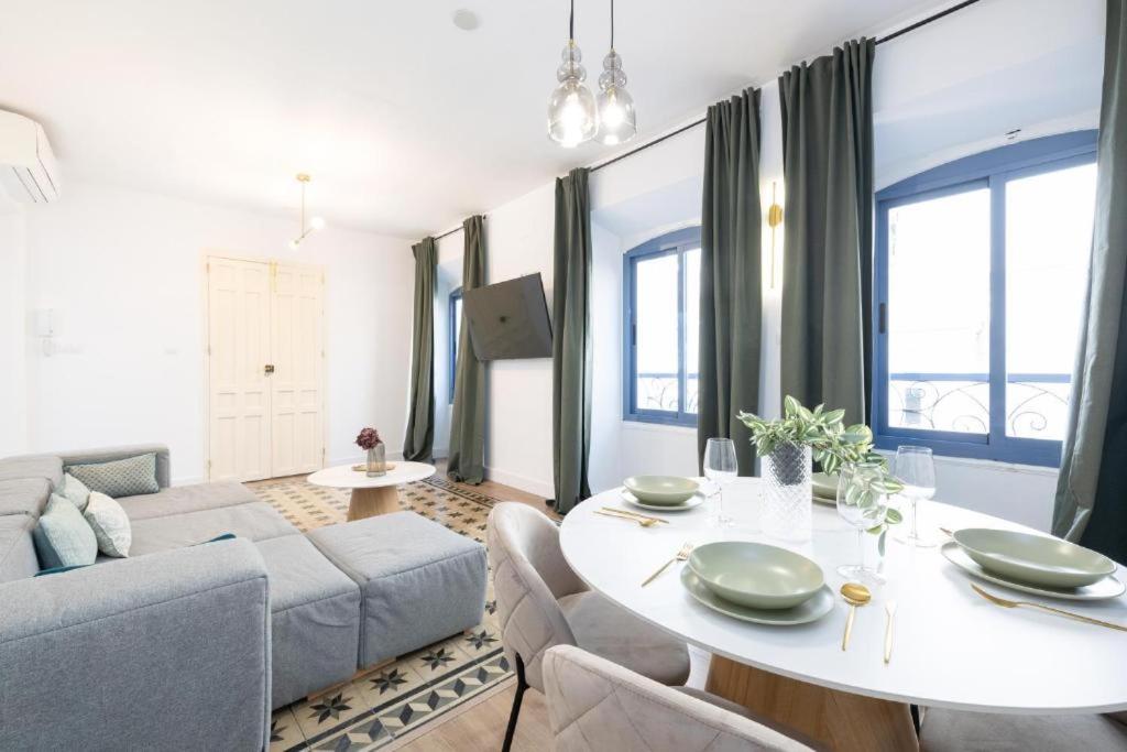 One-Bedroom Apartment with Terrace