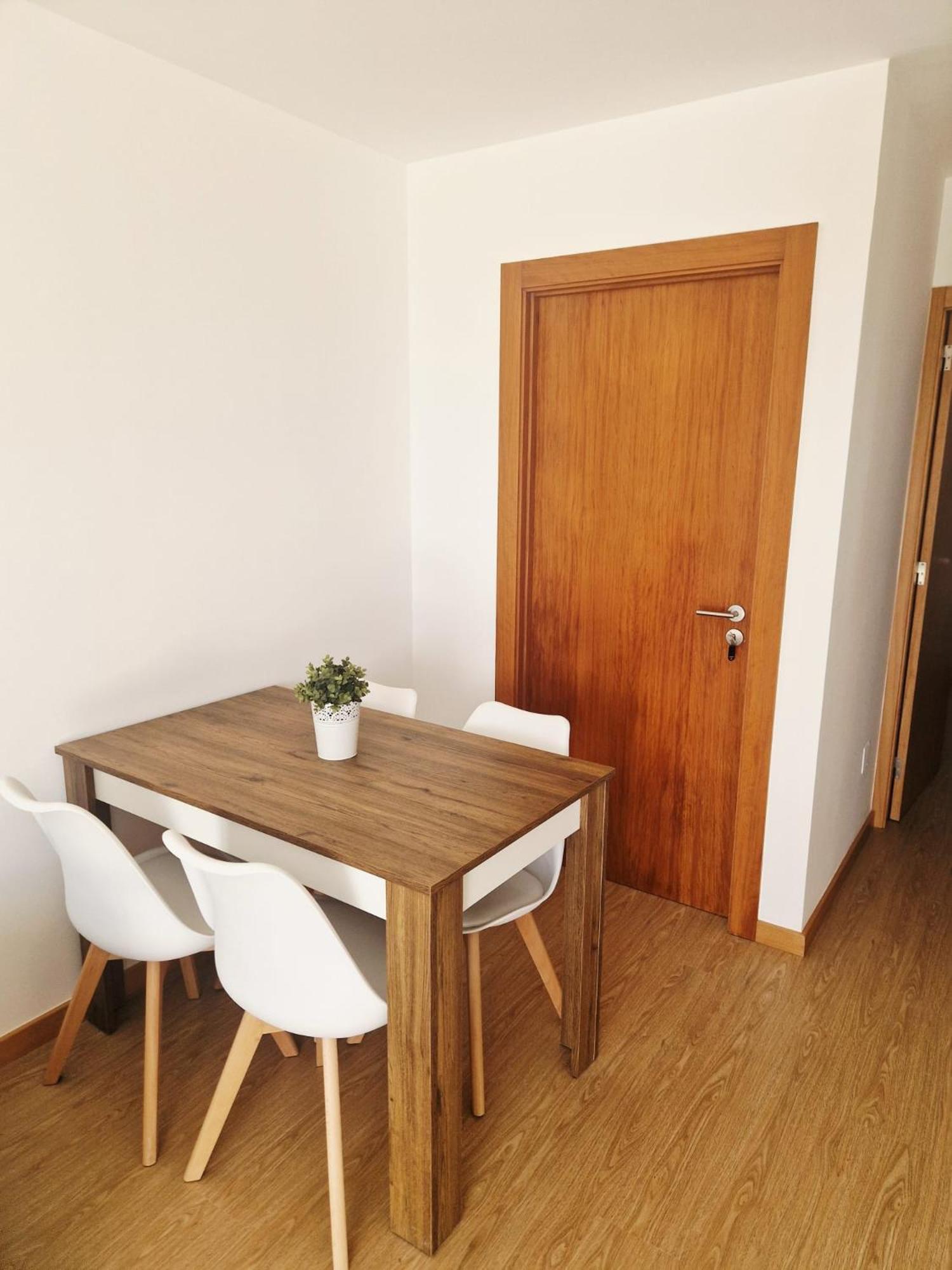 Superior One-Bedroom Apartment